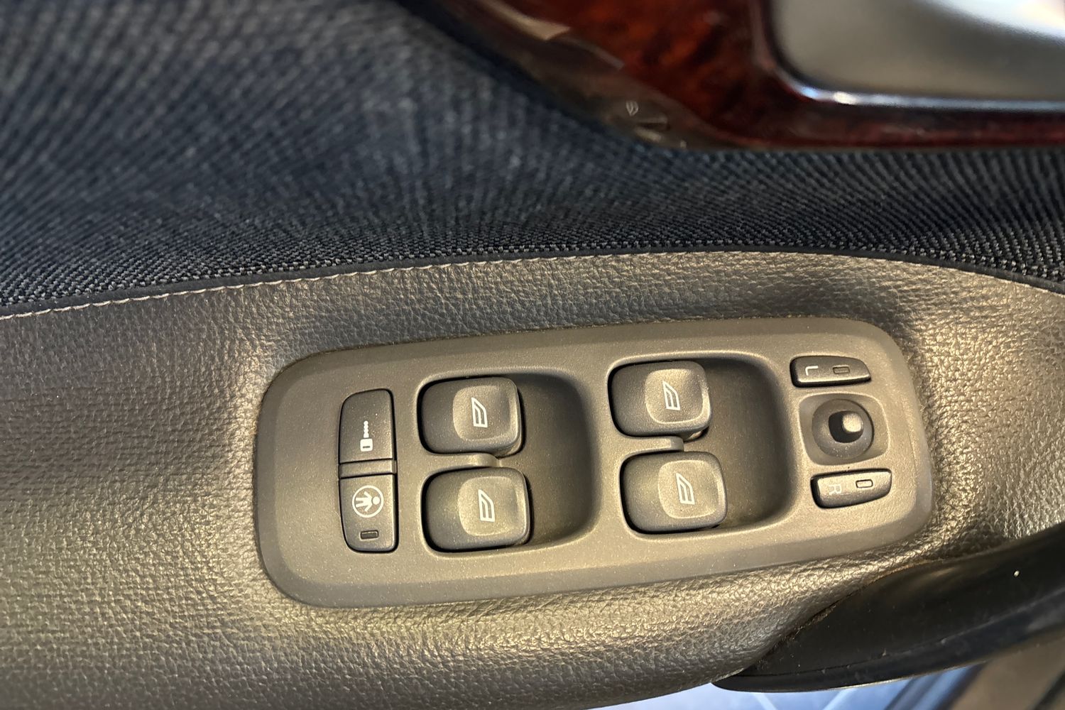 Volvo XC70 2001
