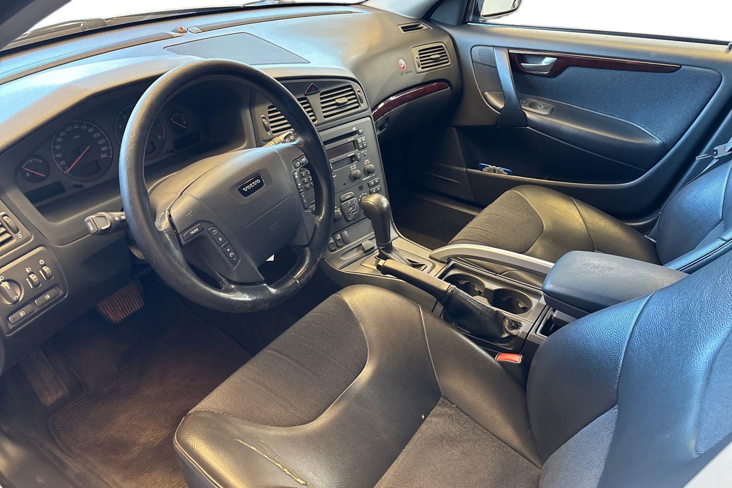 Volvo XC70 2001