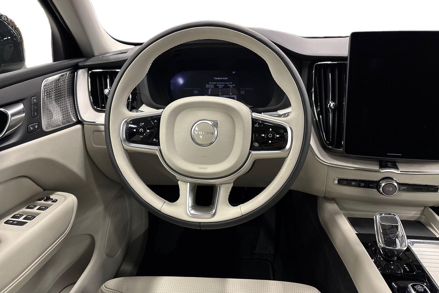Volvo XC60 8