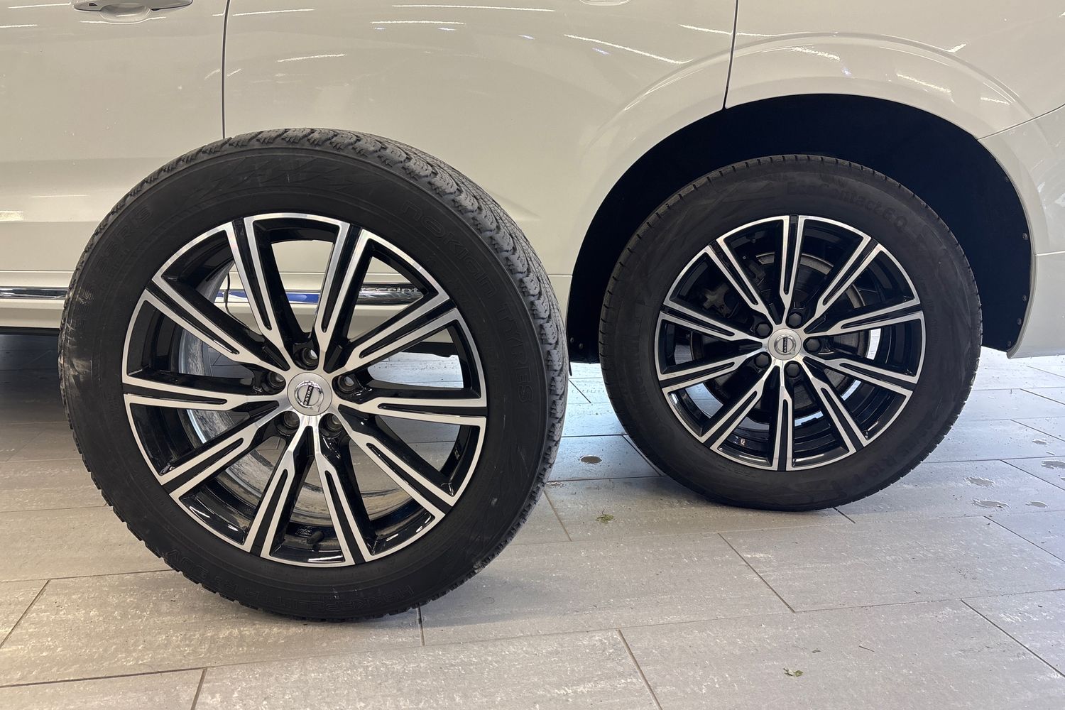 VOLVO XC60 20