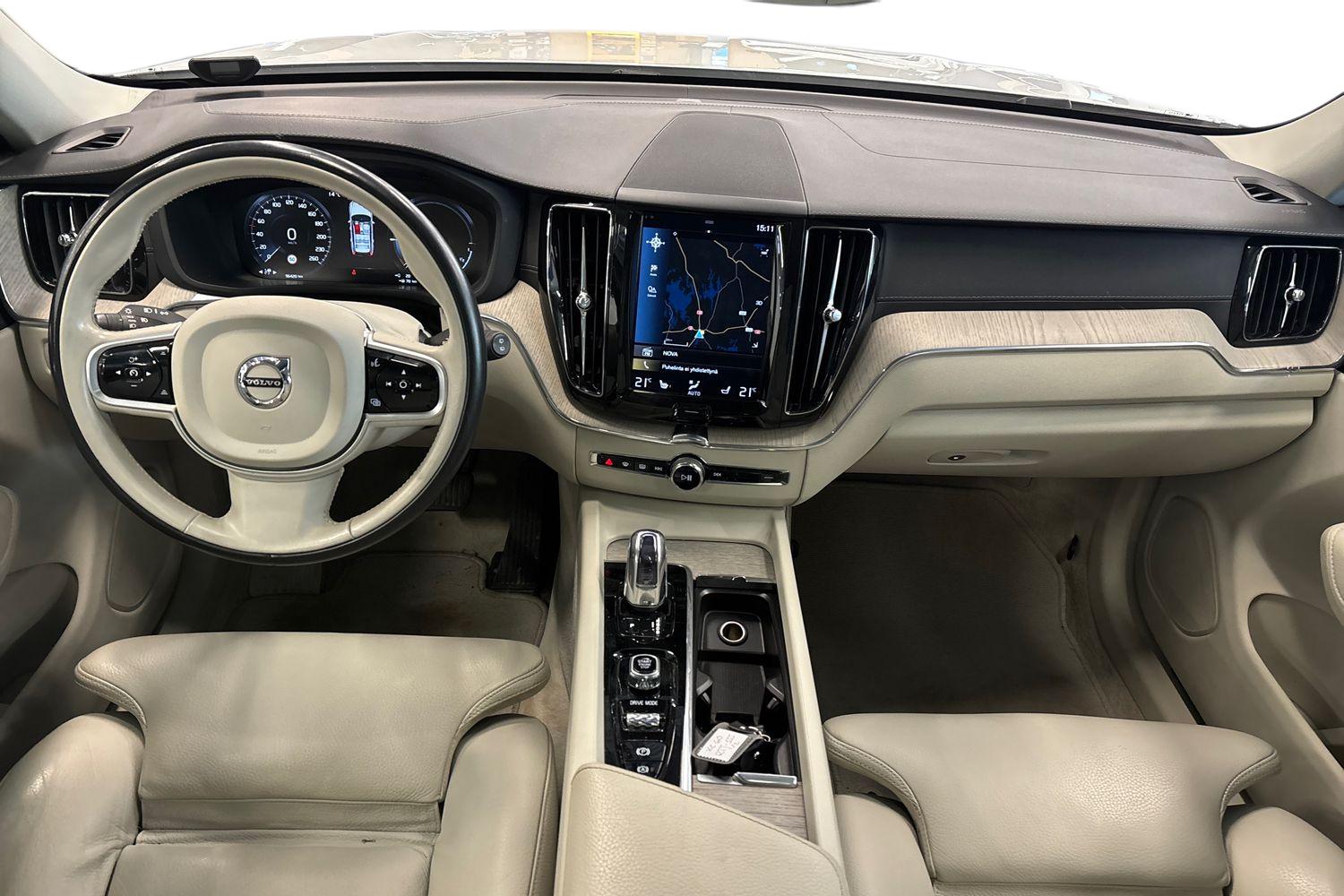 VOLVO XC60 9