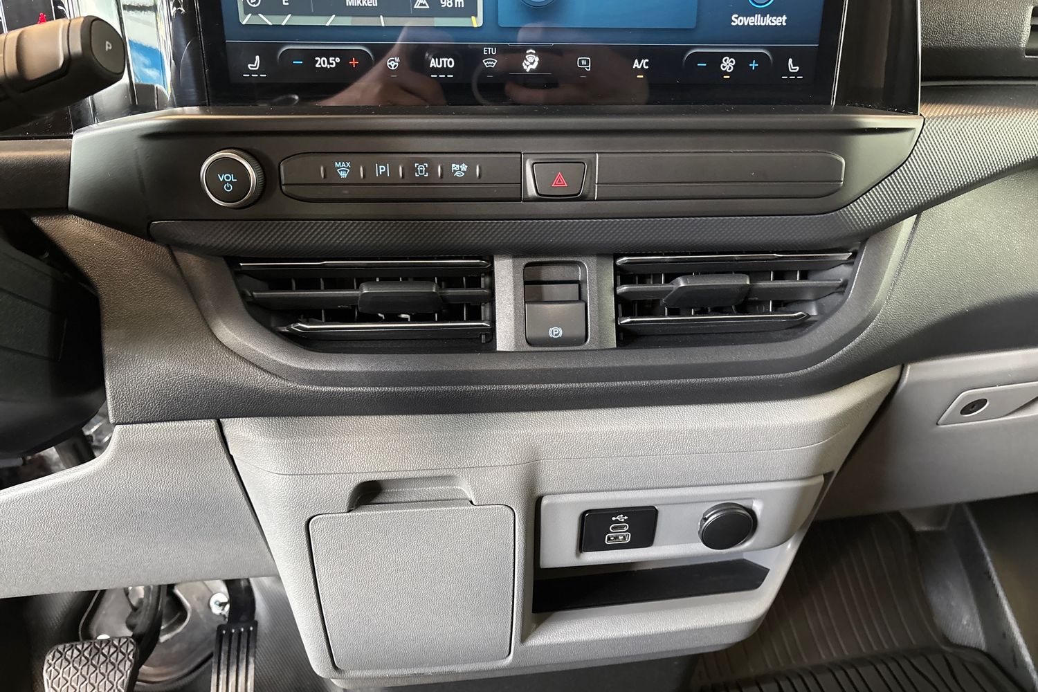Ford Transit Custom 2024