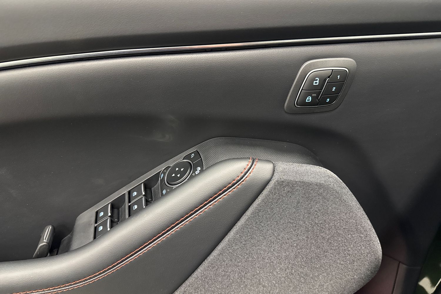 Ford Mustang Mach-E 2025