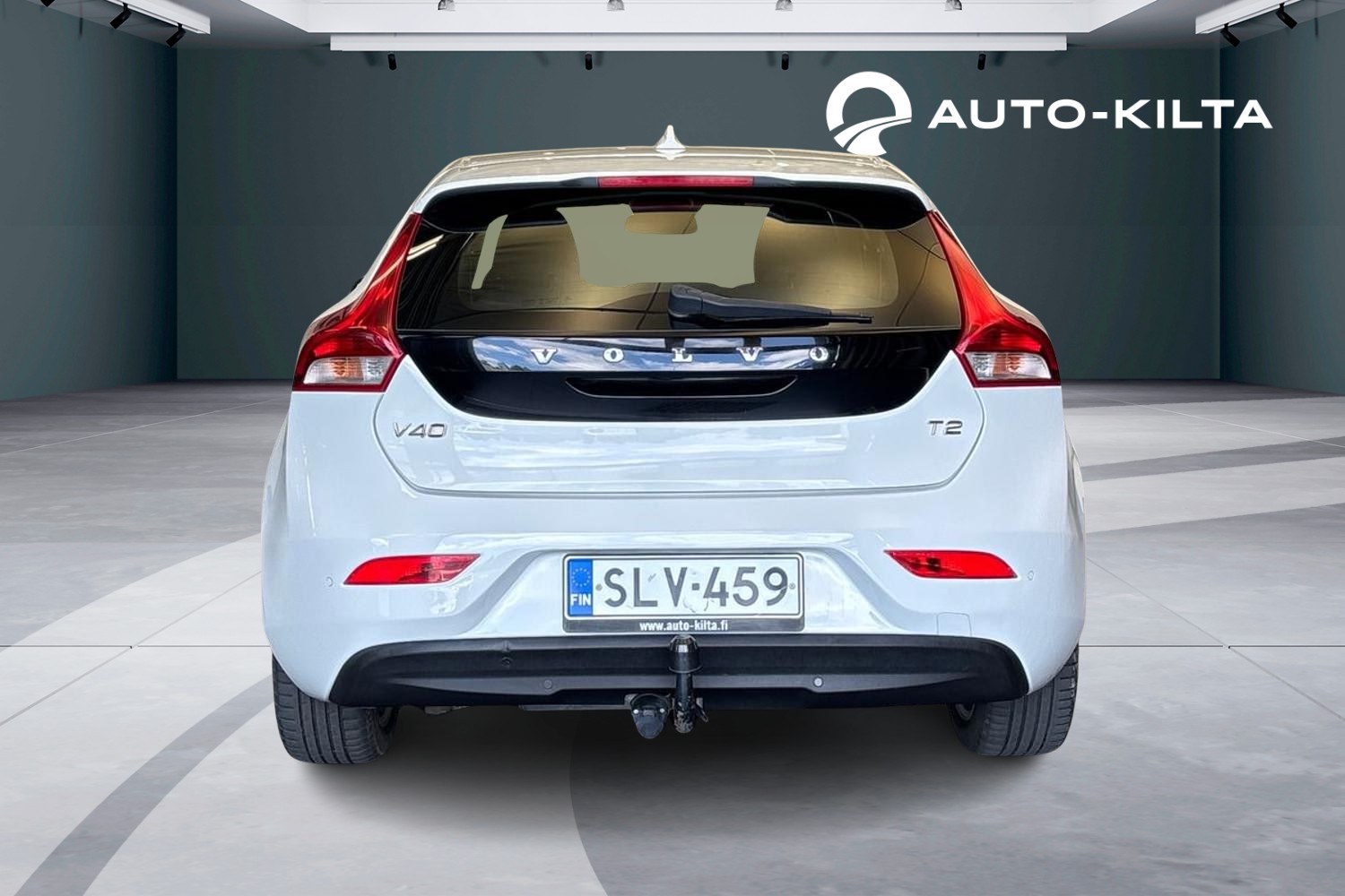 VOLVO V40 2015