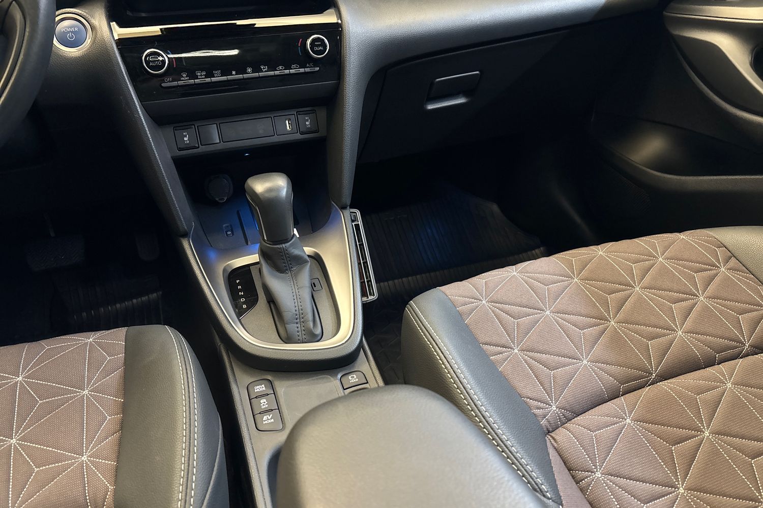 Toyota Yaris Cross 2024