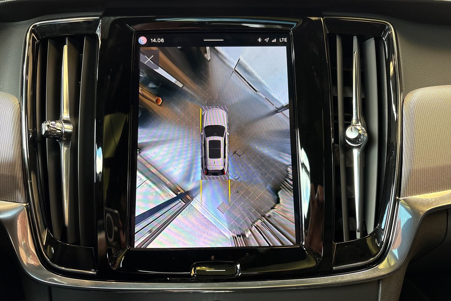 Volvo V90 2023