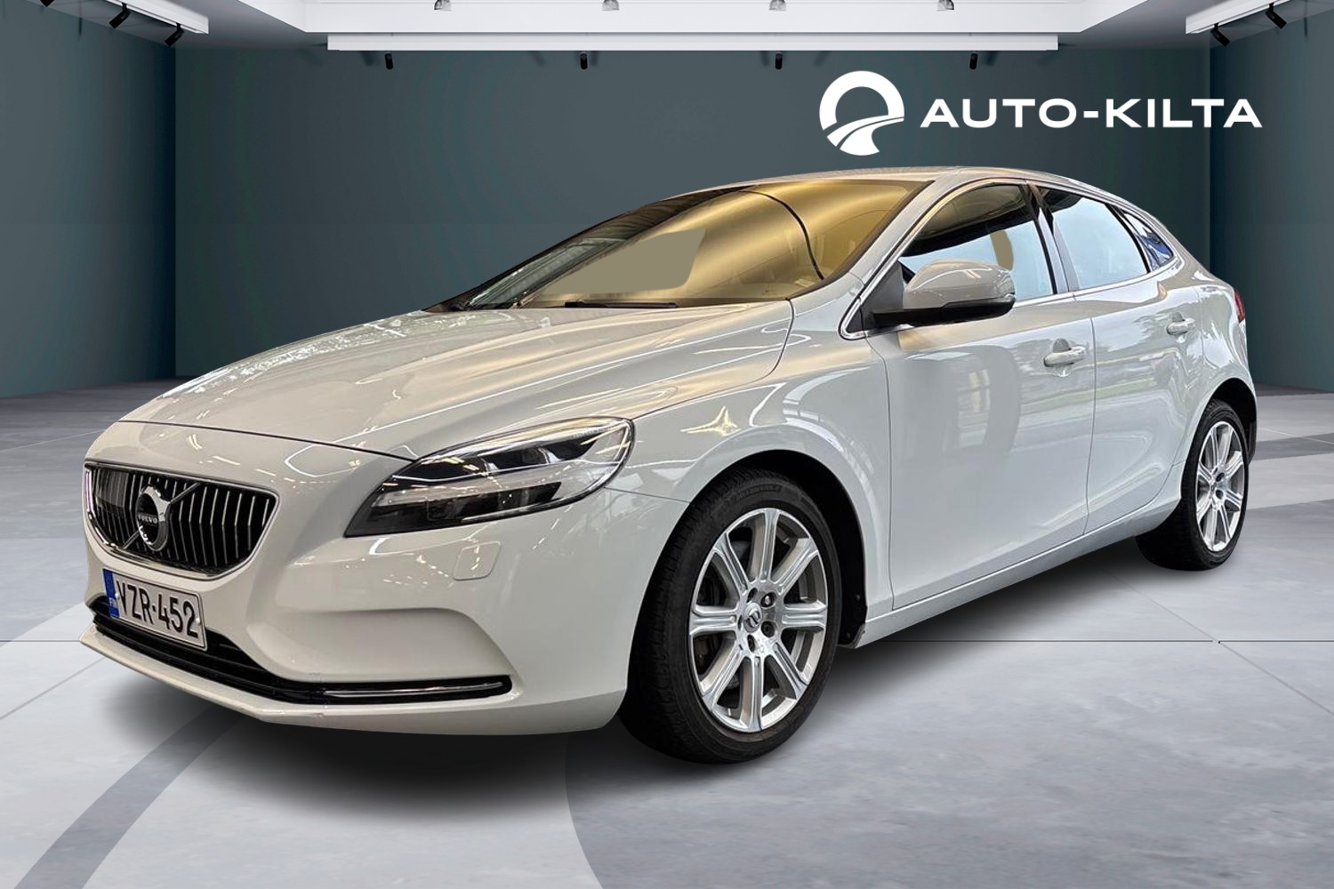 Volvo V40 2018