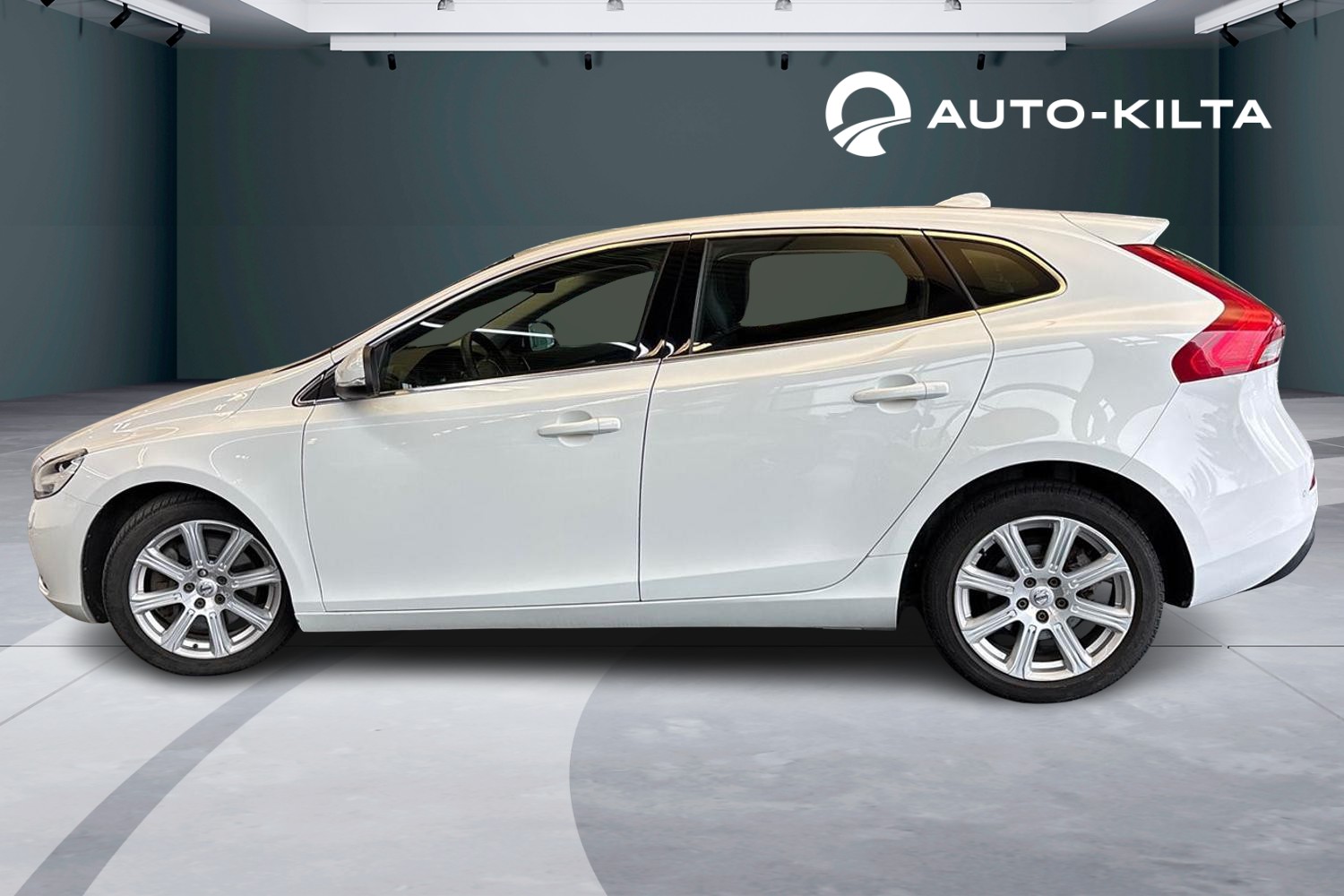 Volvo V40 2018