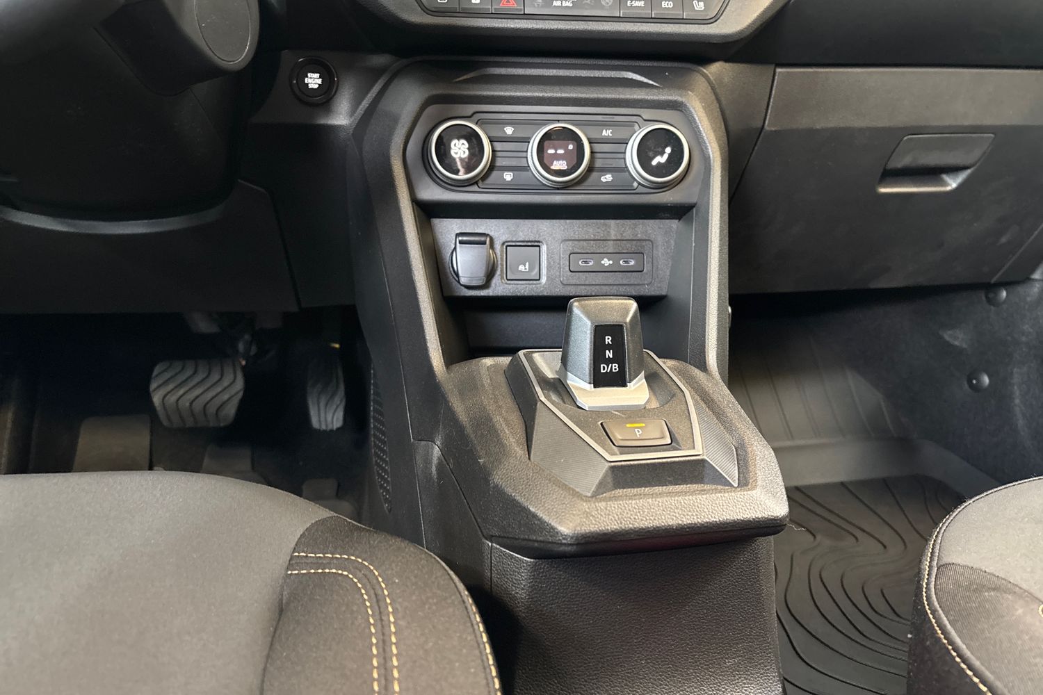 Dacia Jogger 11