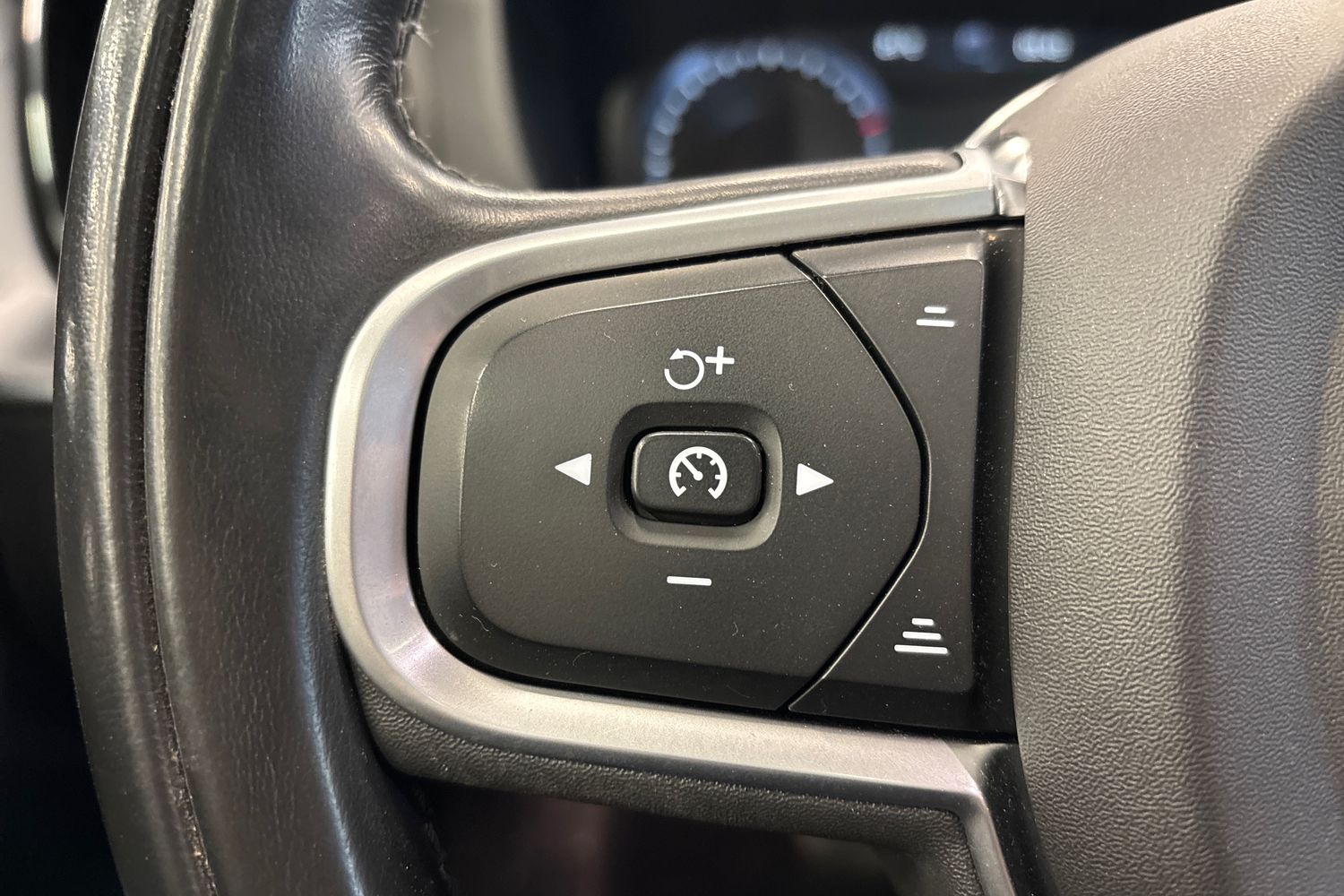 Volvo XC60 2021