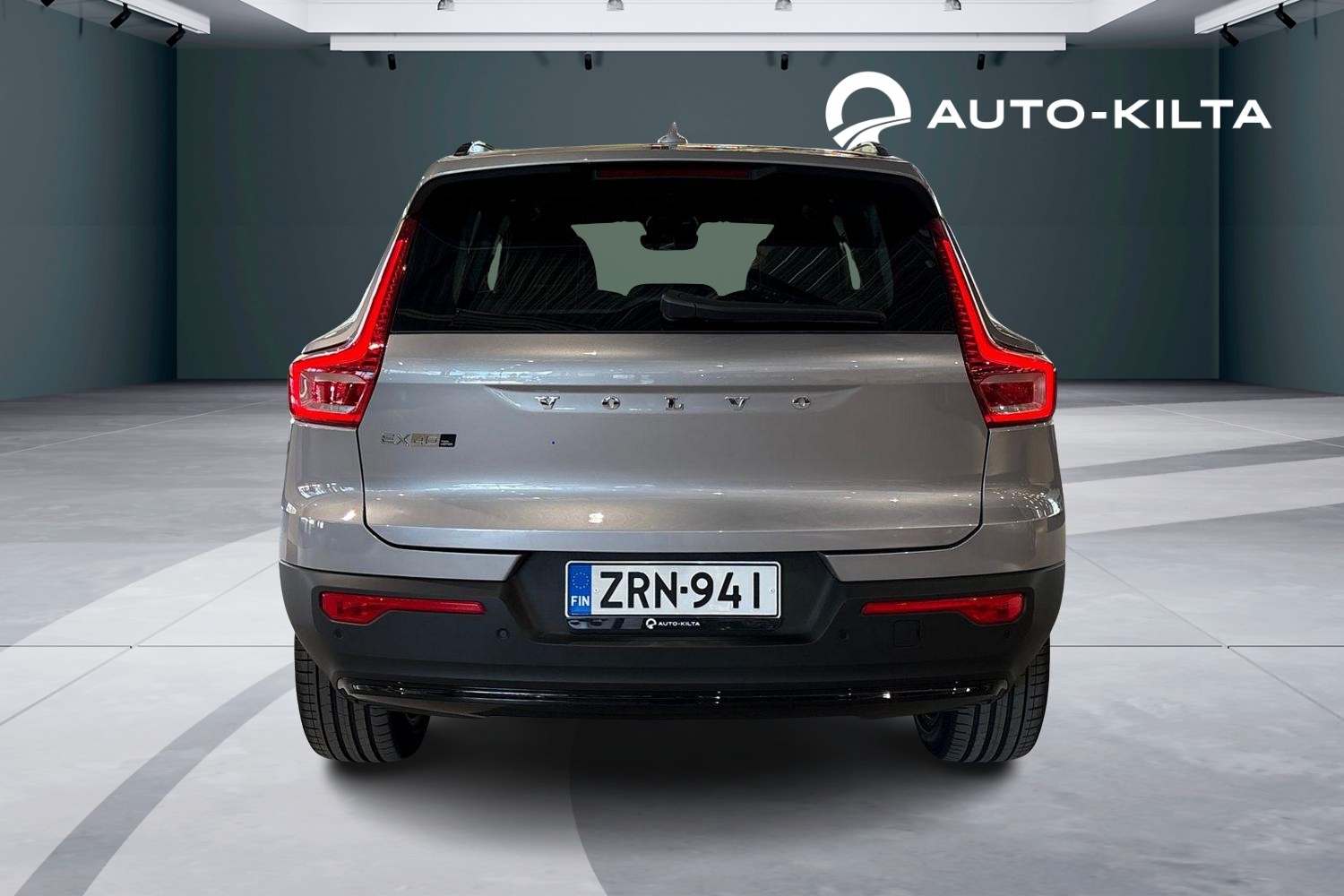 Volvo EX40 2026