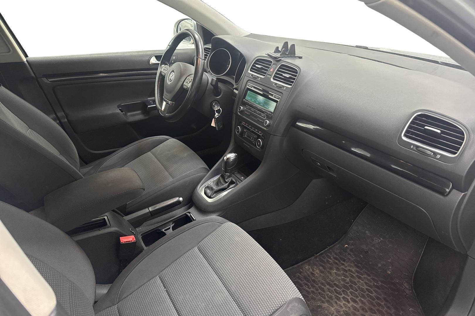 VOLKSWAGEN GOLF 2012