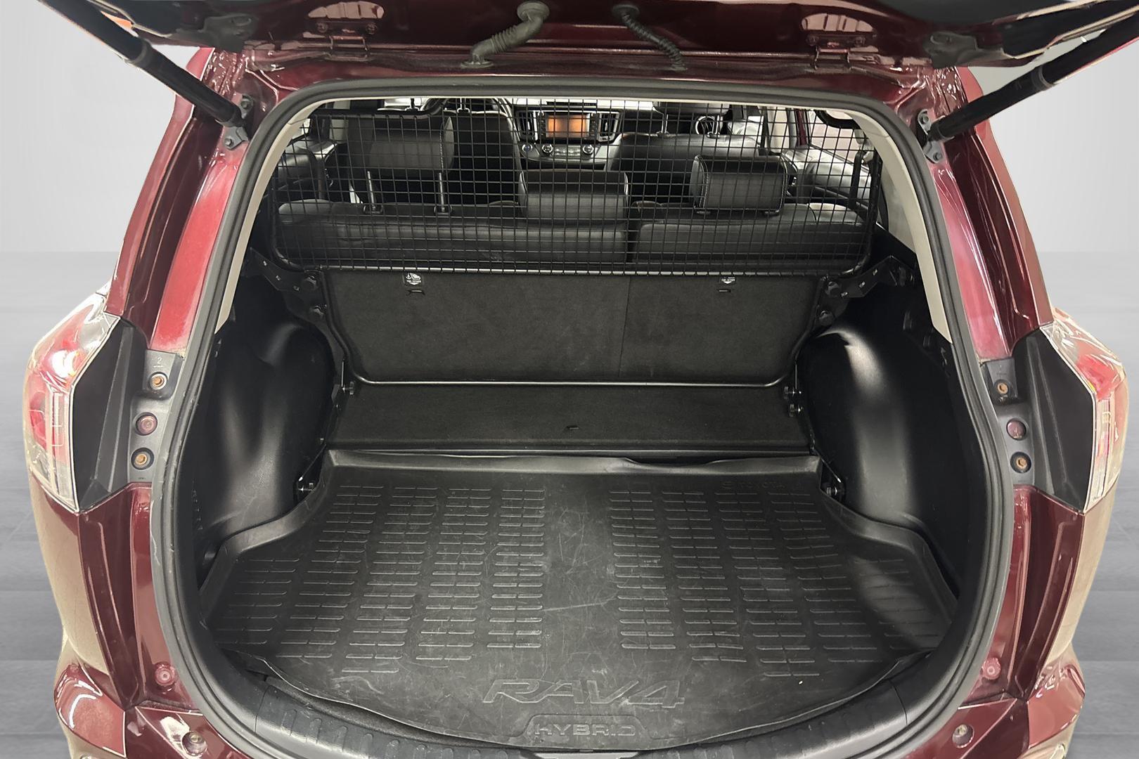 TOYOTA RAV4 2015