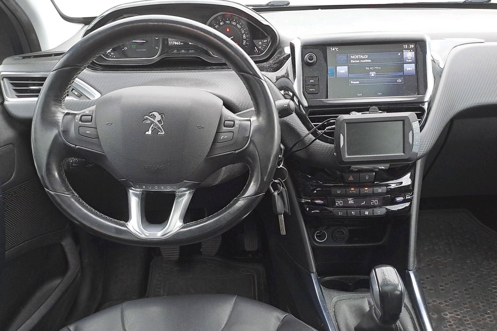 Peugeot 2008 2015