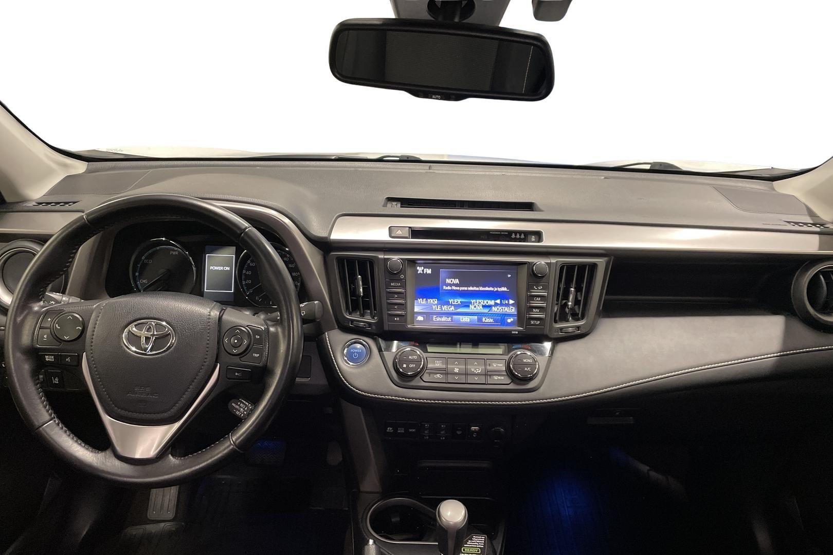 TOYOTA RAV4 2017