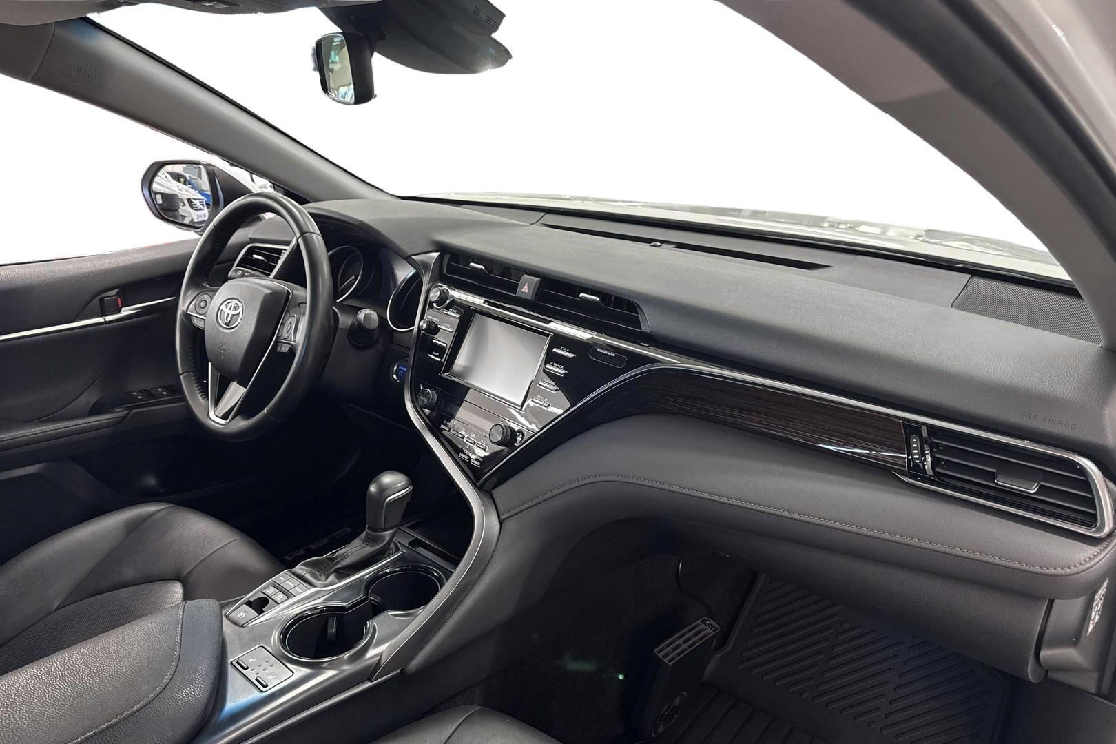 Toyota Camry 2020