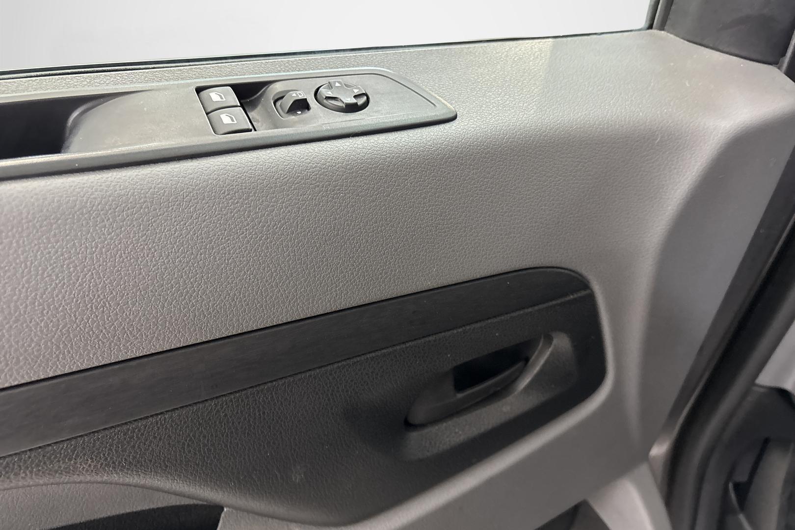 Opel Vivaro 2020