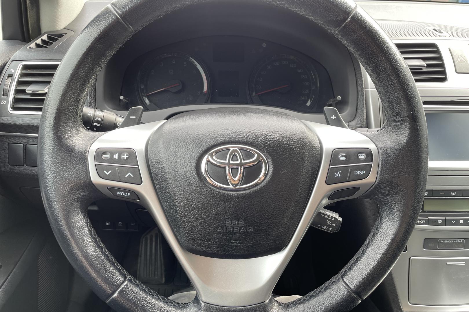 Toyota Avensis 13