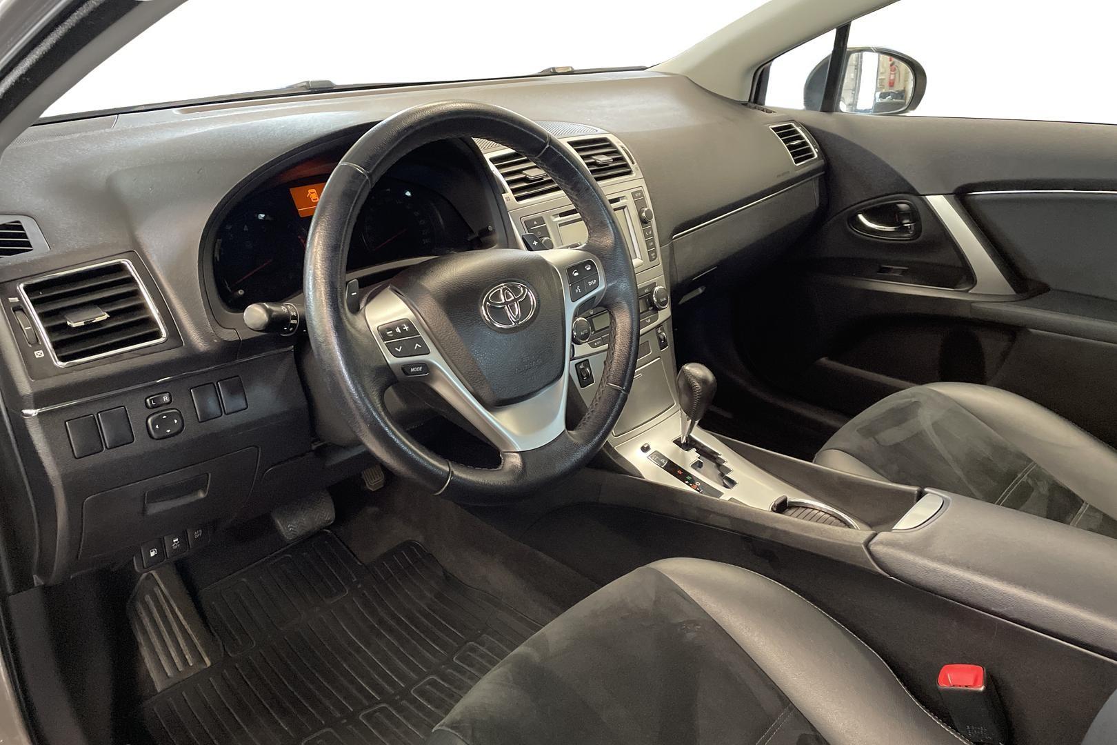 Toyota Avensis 7