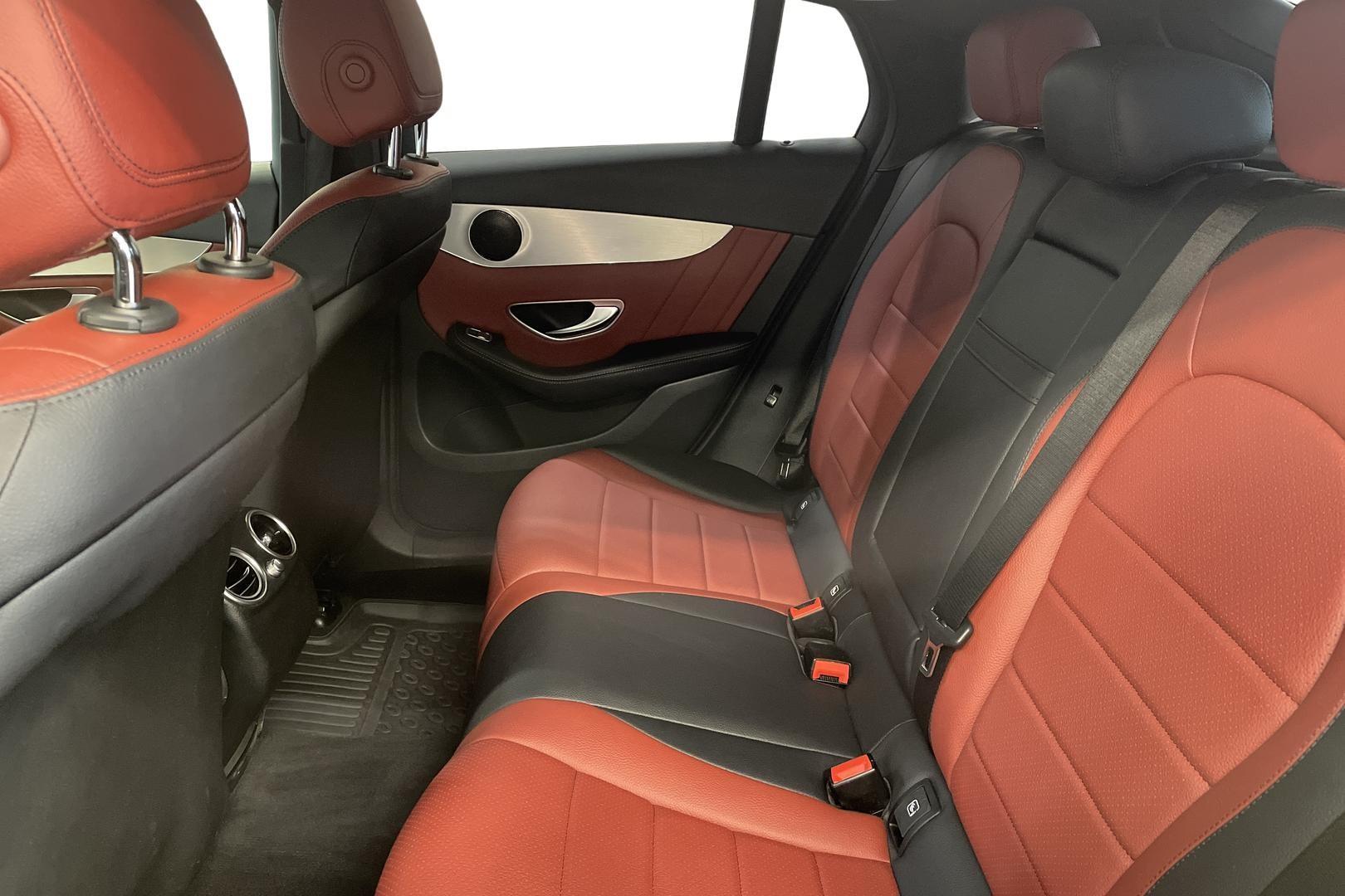 Mercedes-Benz GLC 10