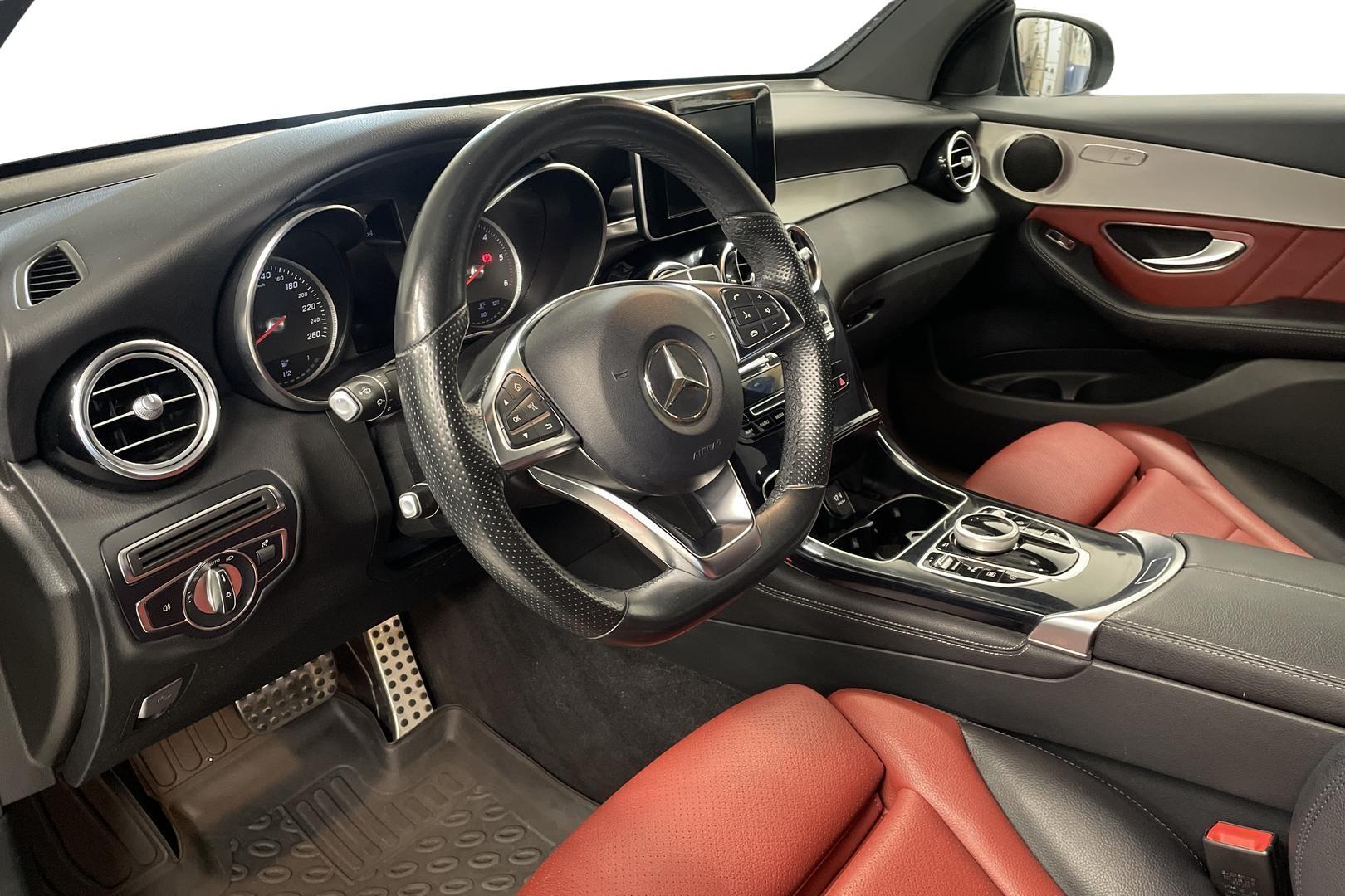Mercedes-Benz GLC 8