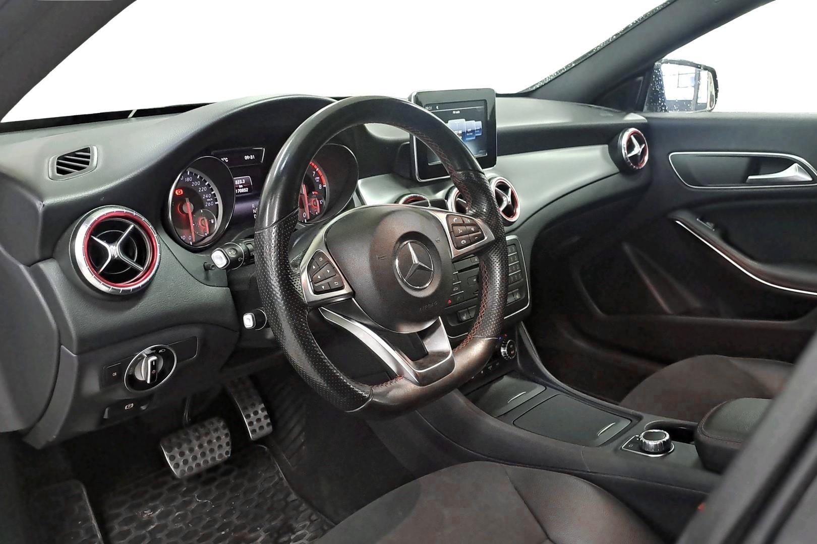 Mercedes-Benz CLA 2015