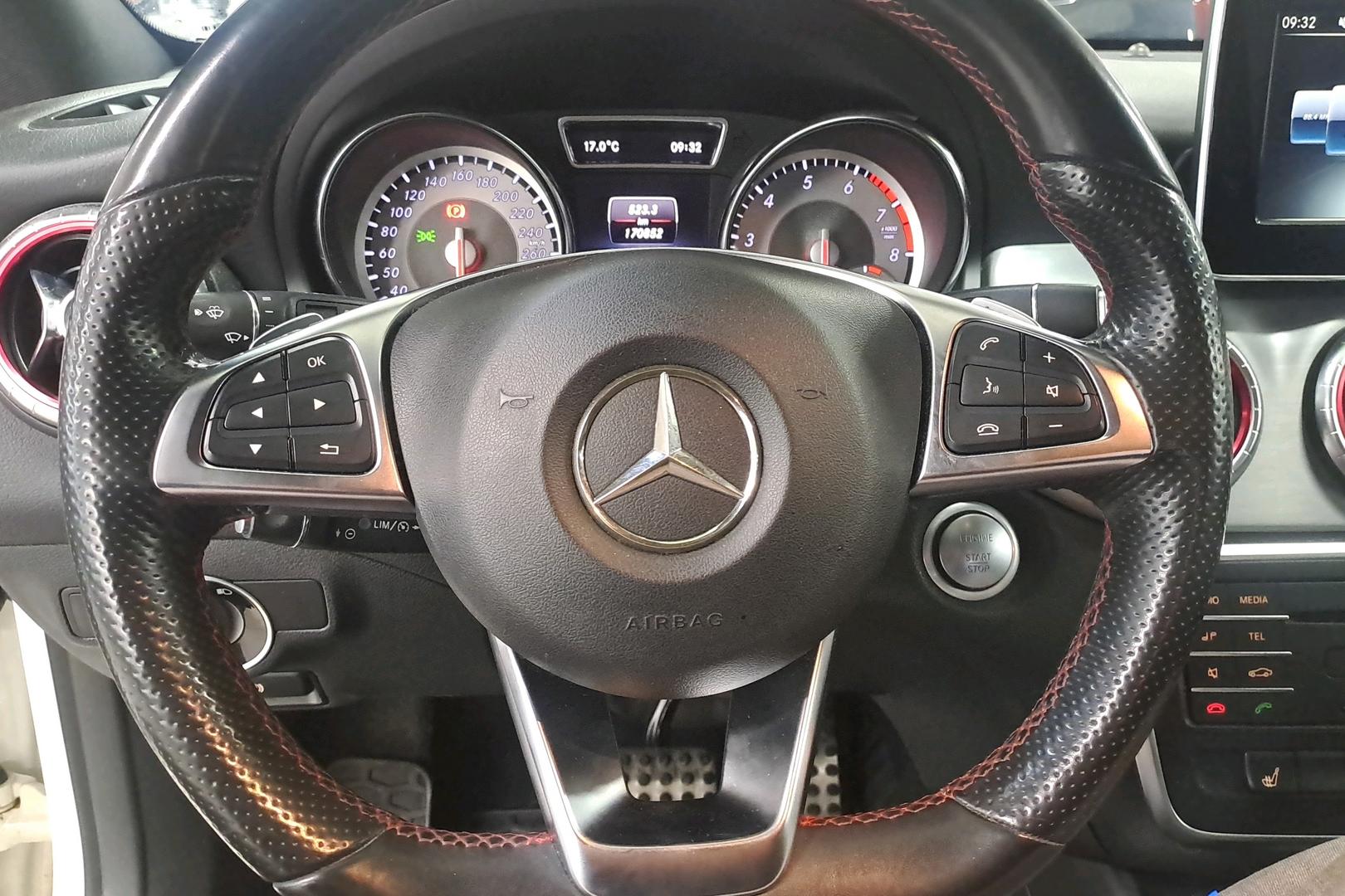 Mercedes-Benz CLA 2015