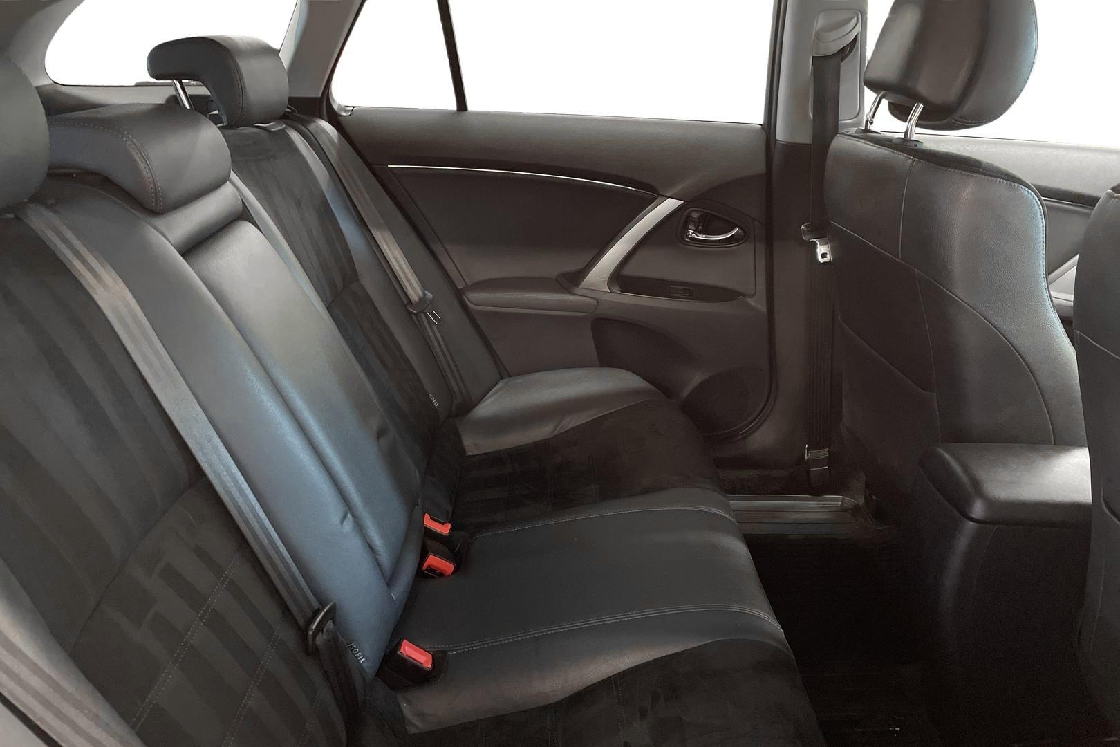 TOYOTA AVENSIS 2013