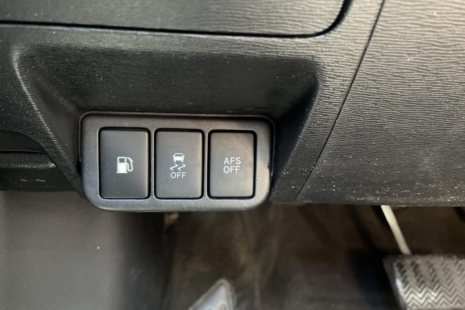TOYOTA AVENSIS 2013