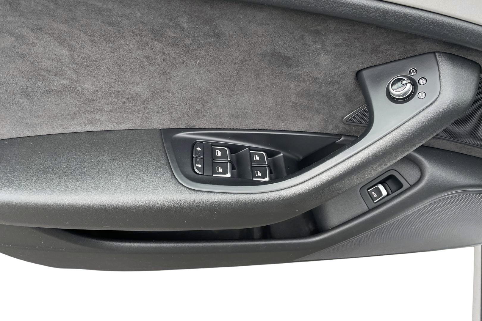 Audi A6 allroad quattro 2016