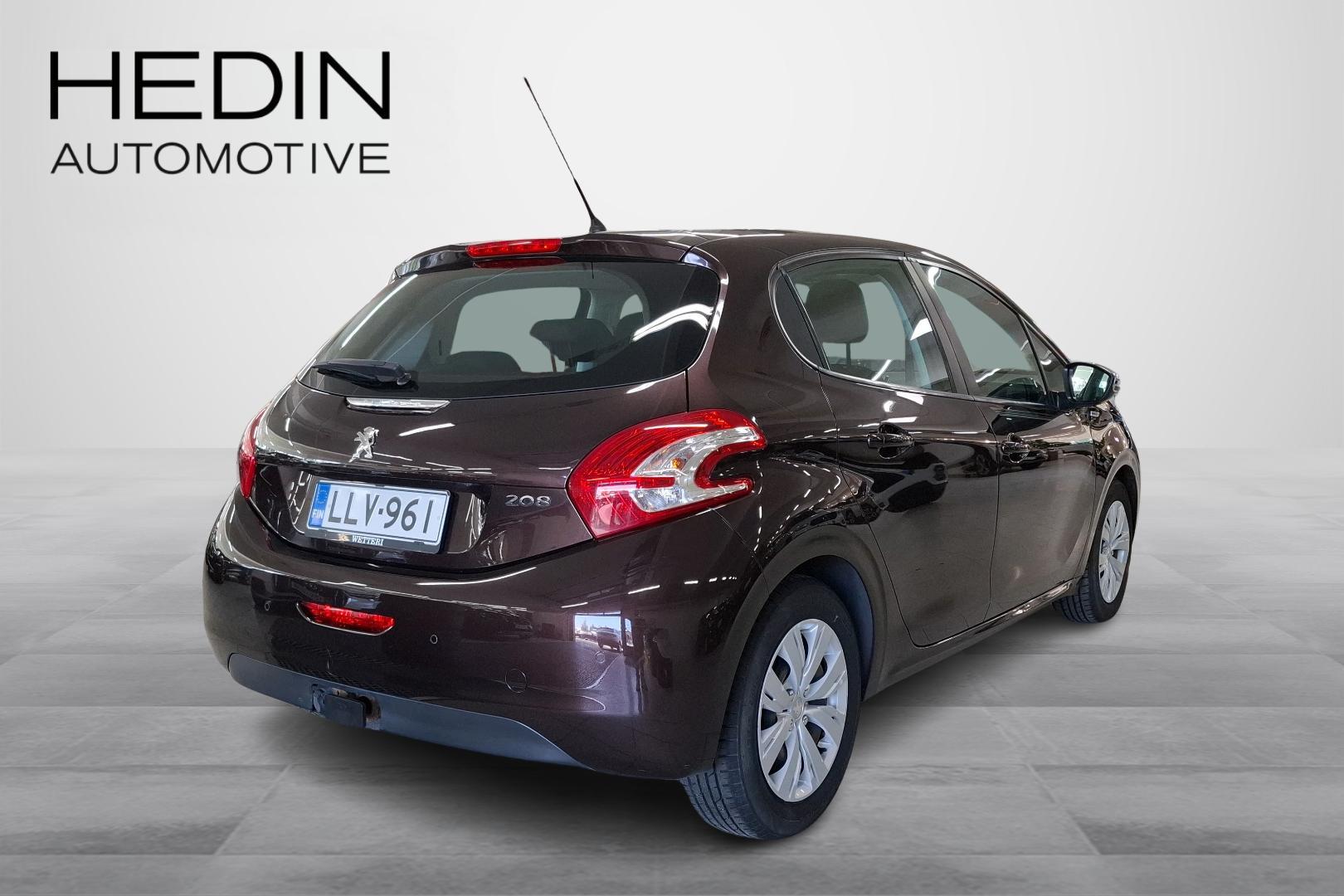 PEUGEOT 208 2013