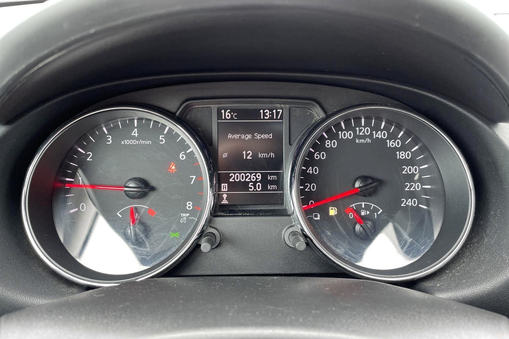 NISSAN Qashqai 2011