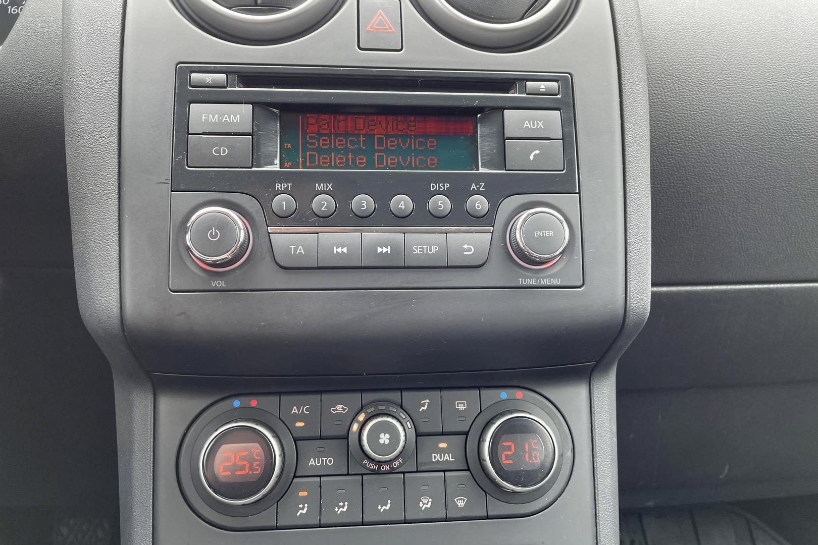 NISSAN Qashqai 2011