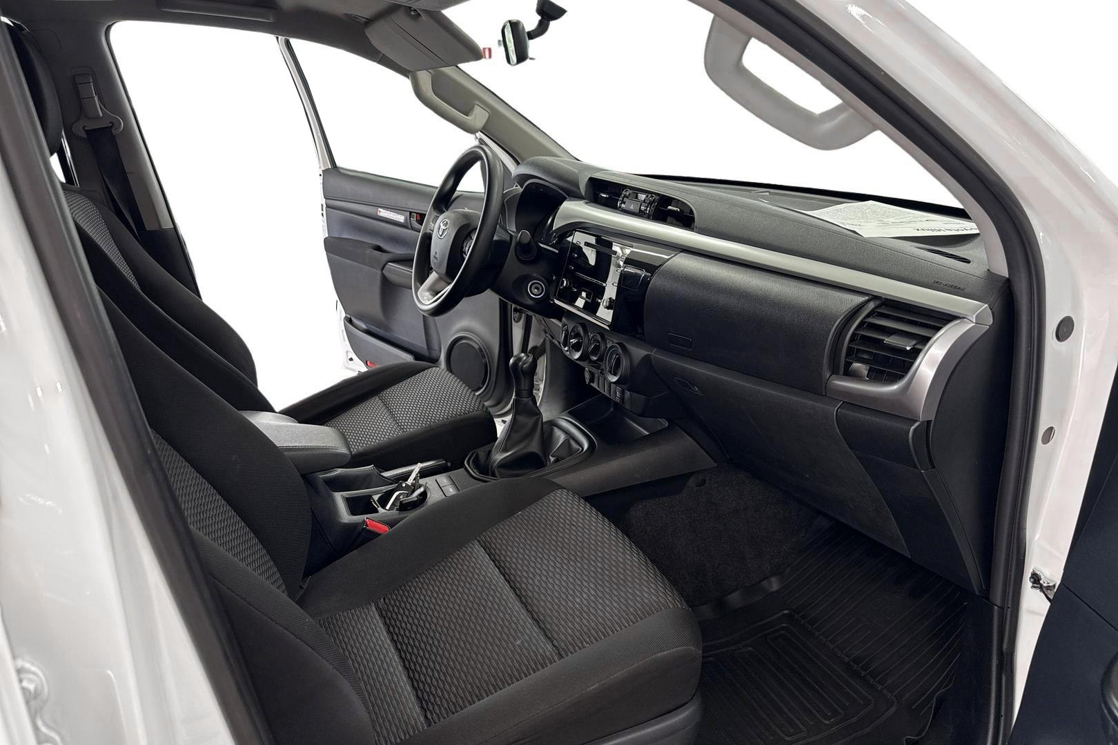 TOYOTA Hilux 2022