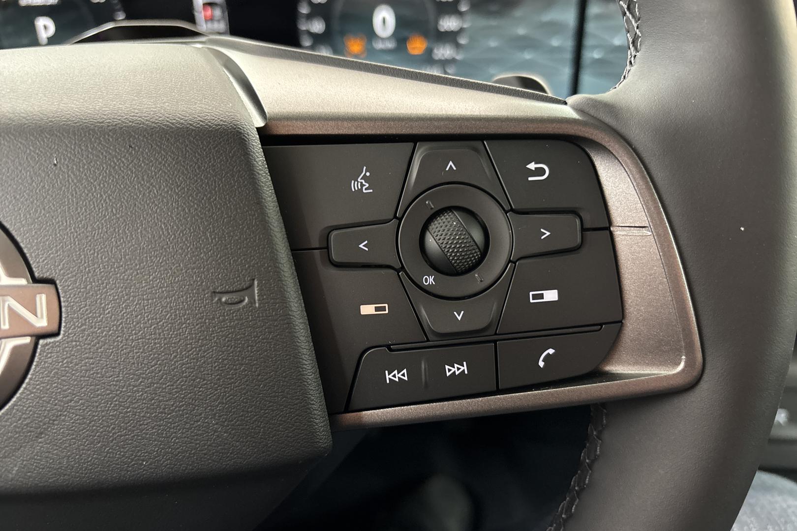NISSAN Leaf 14