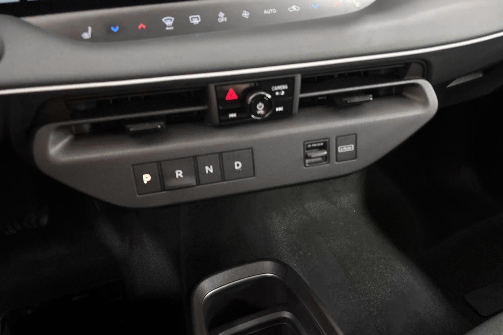NISSAN Leaf 17