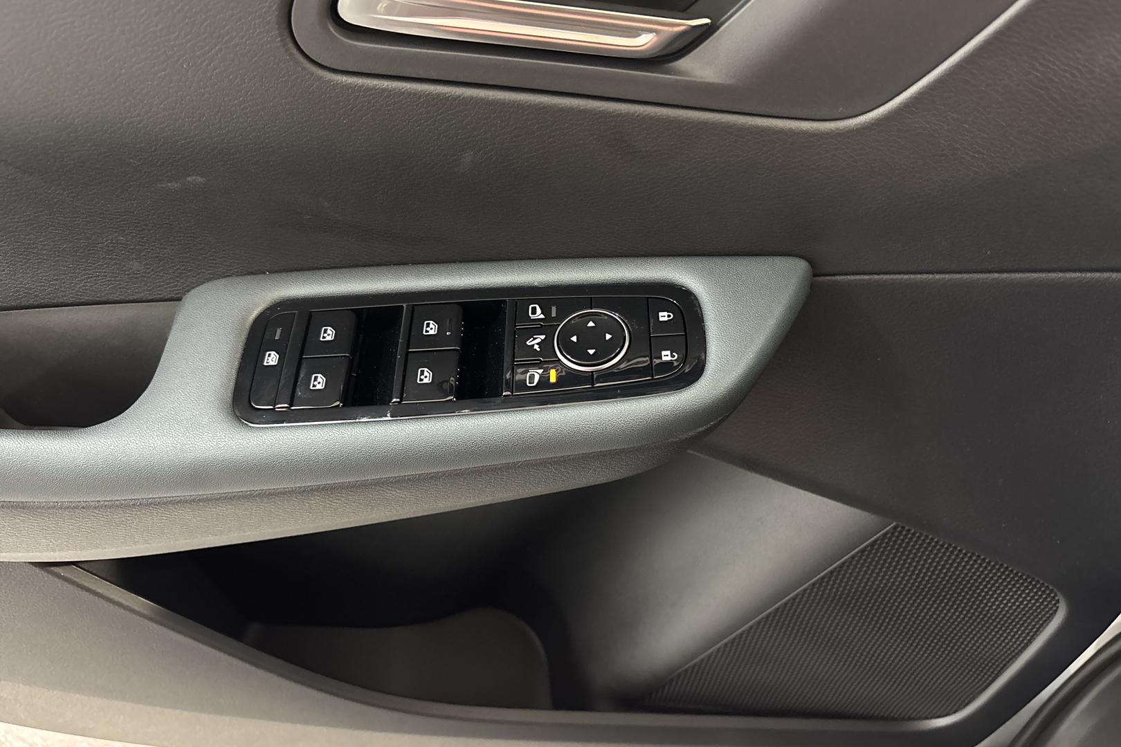 NISSAN Leaf 21