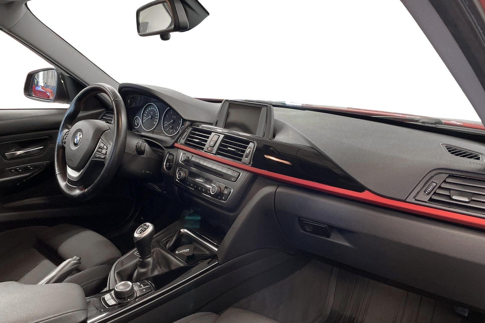 BMW 320 2013