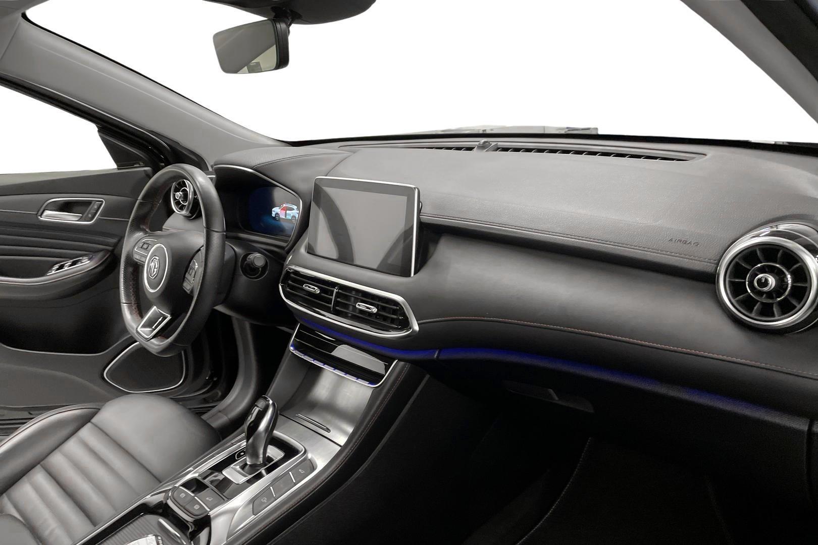 MG EHS Plug-in Hybrid 2021