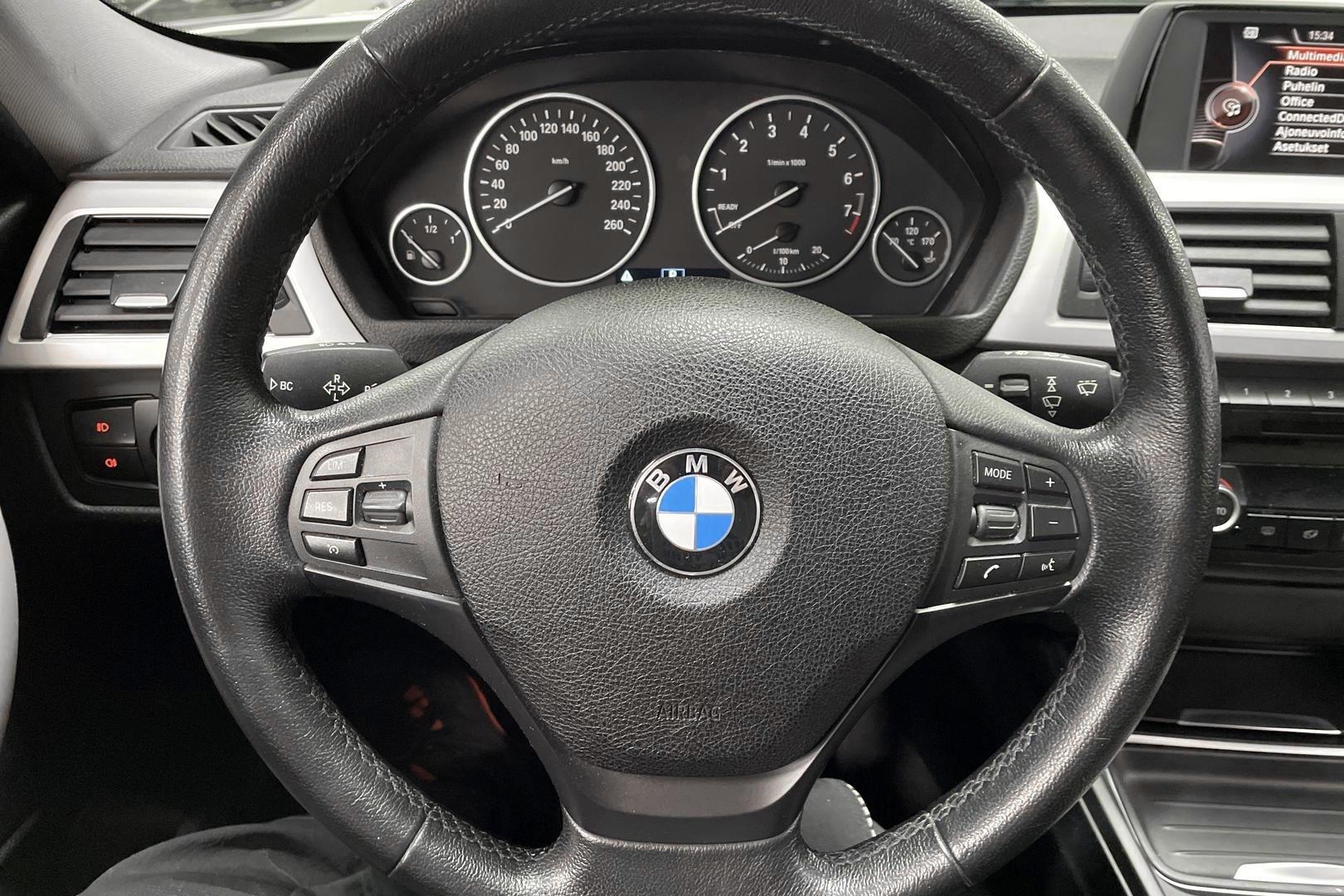 BMW 316 2015