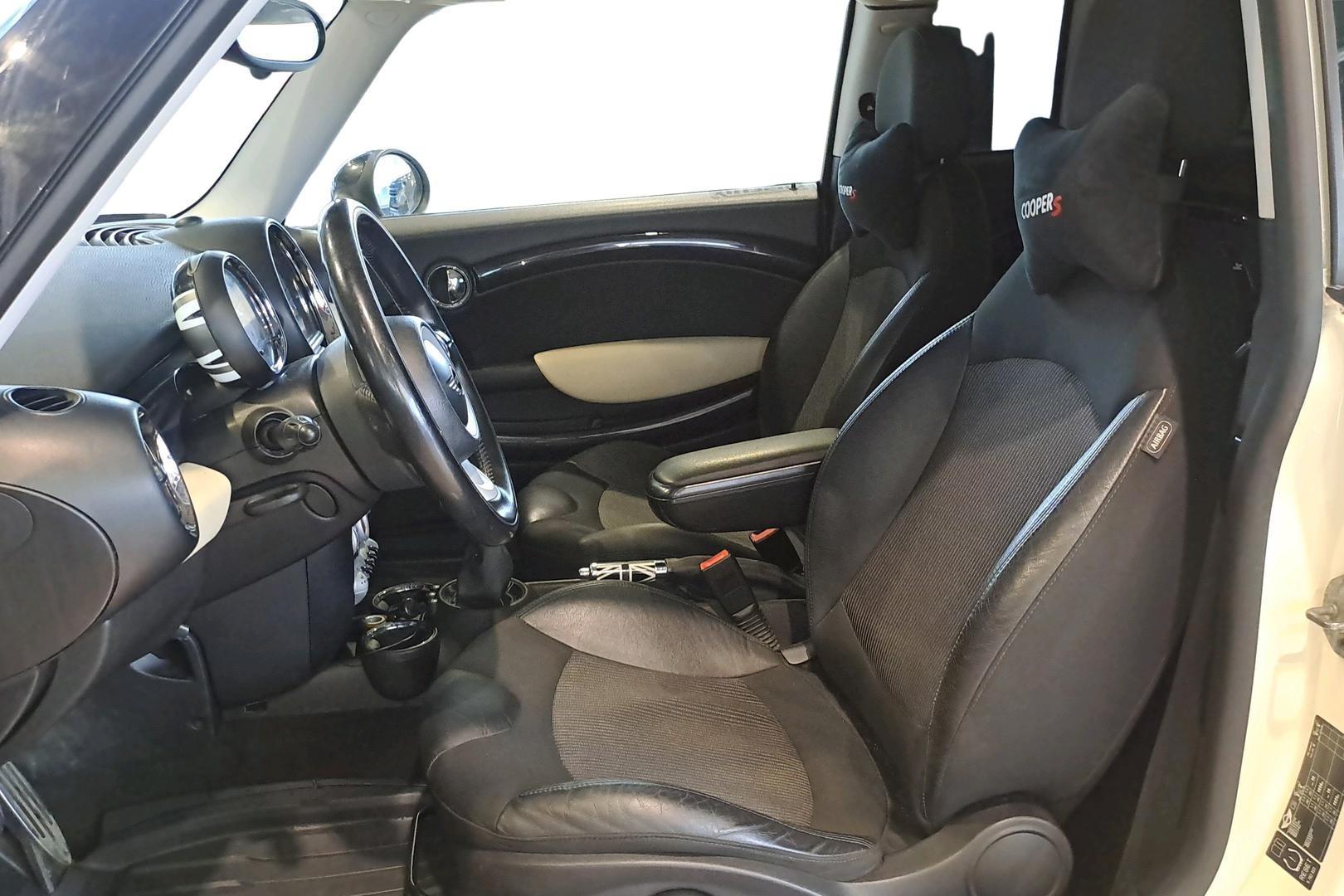 MINI COOPER S 2010