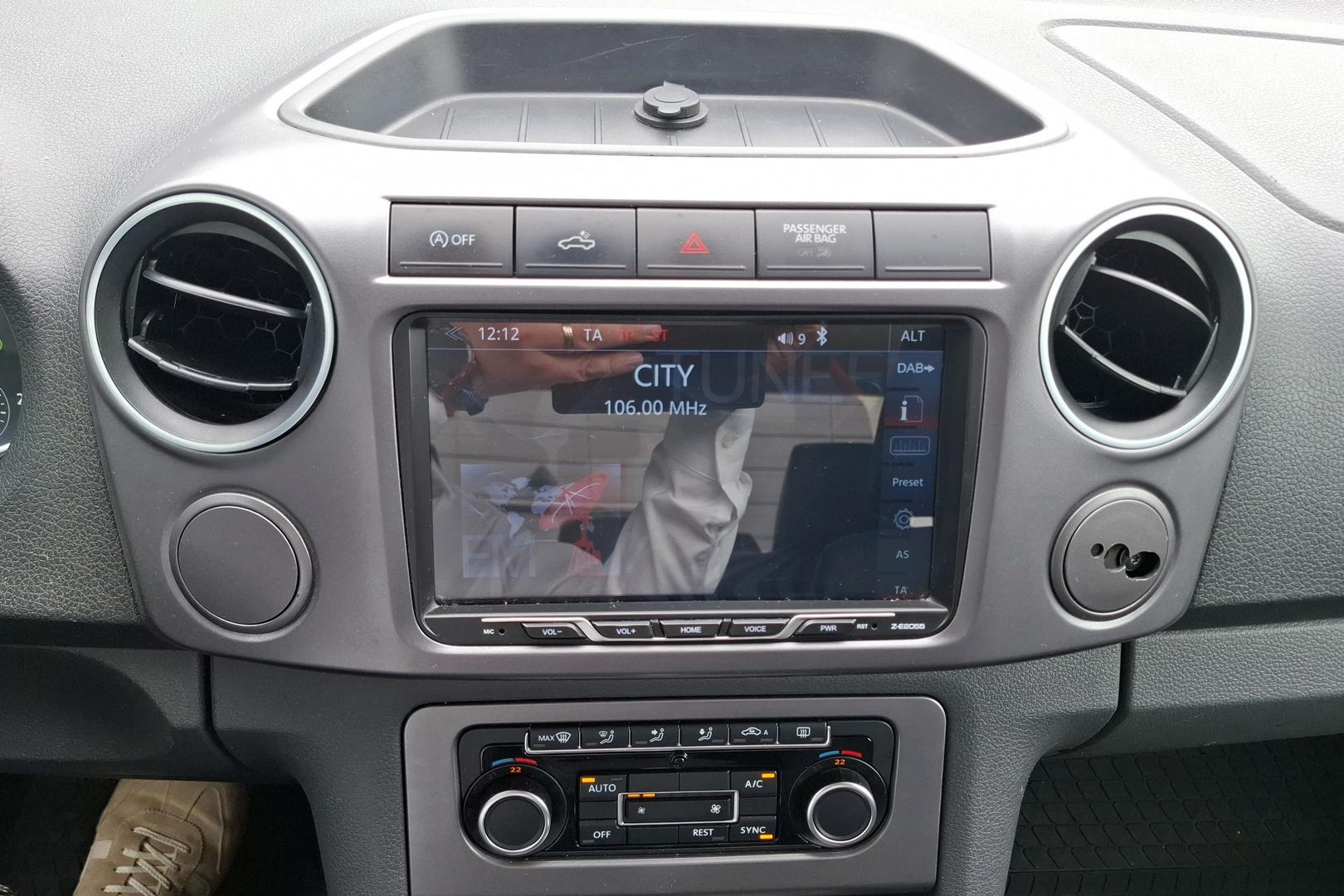 VOLKSWAGEN Amarok 2014