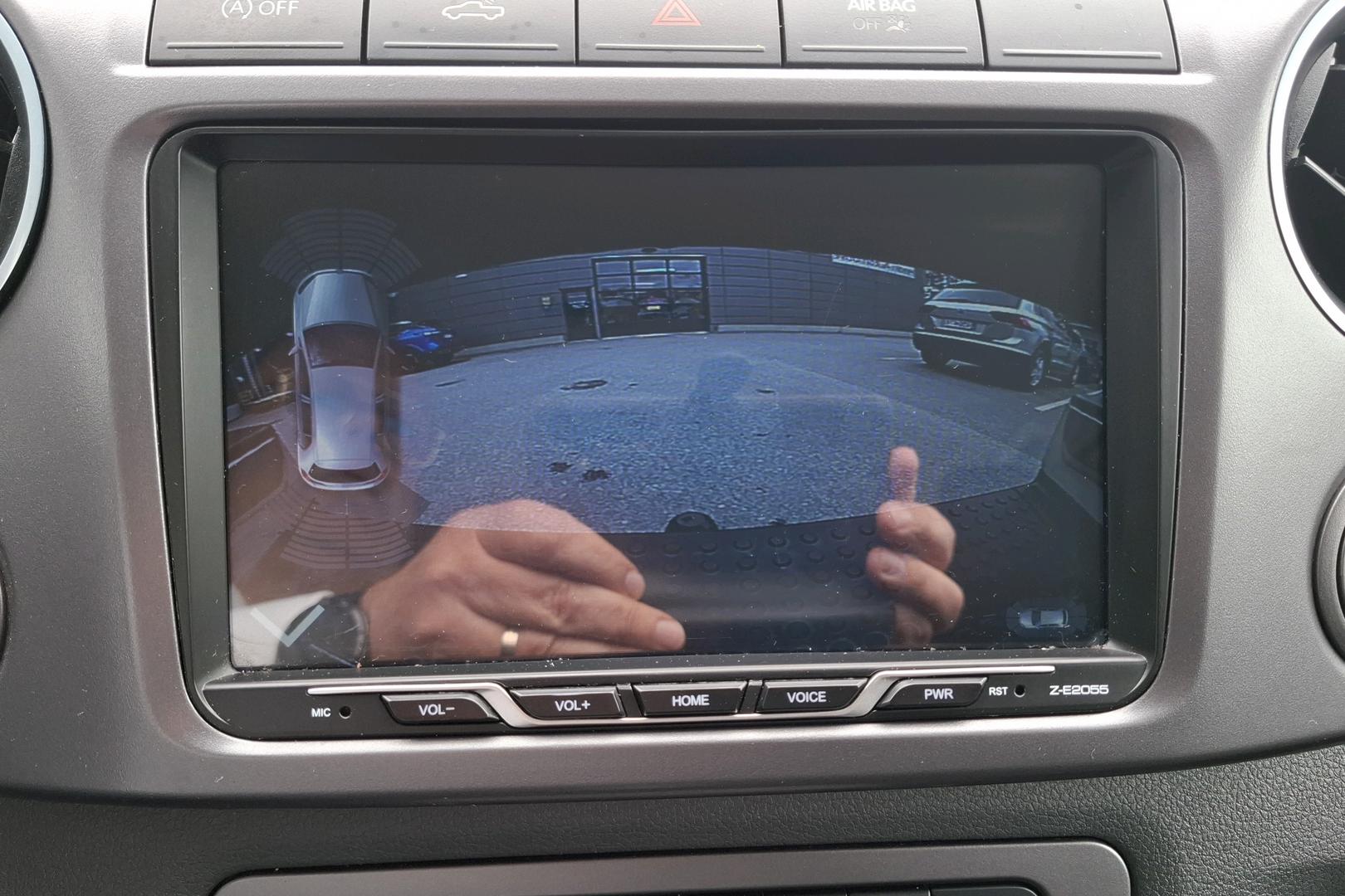 VOLKSWAGEN Amarok 2014
