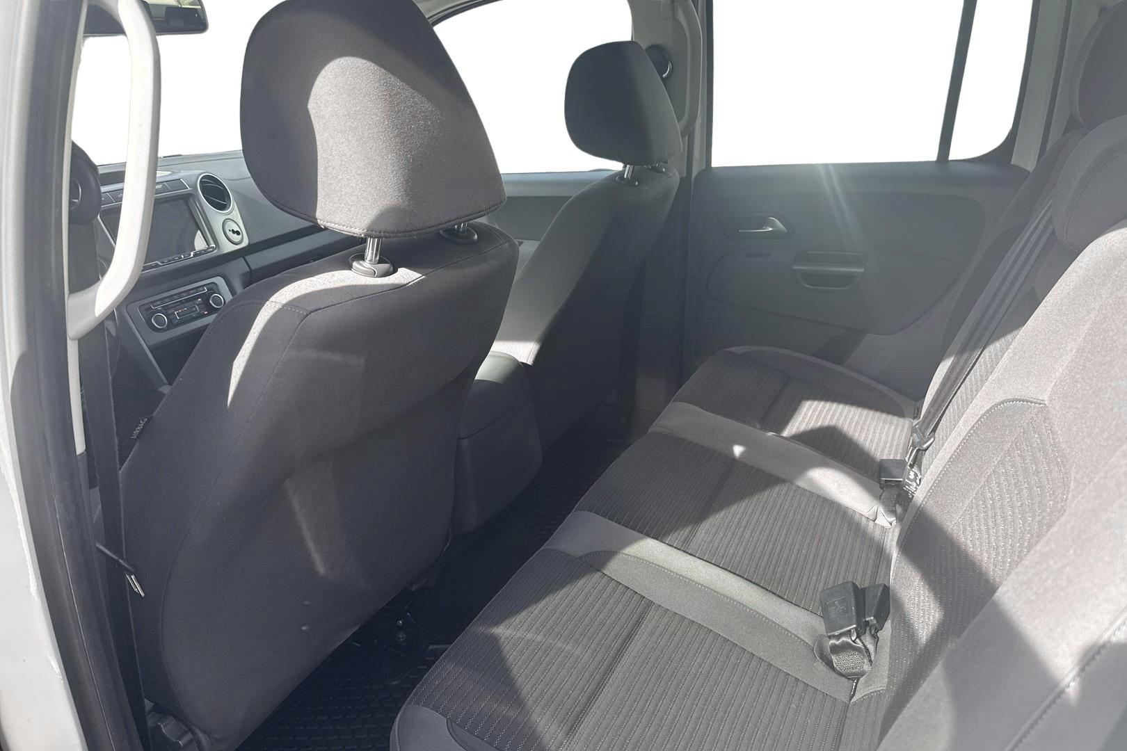 VOLKSWAGEN Amarok 2014