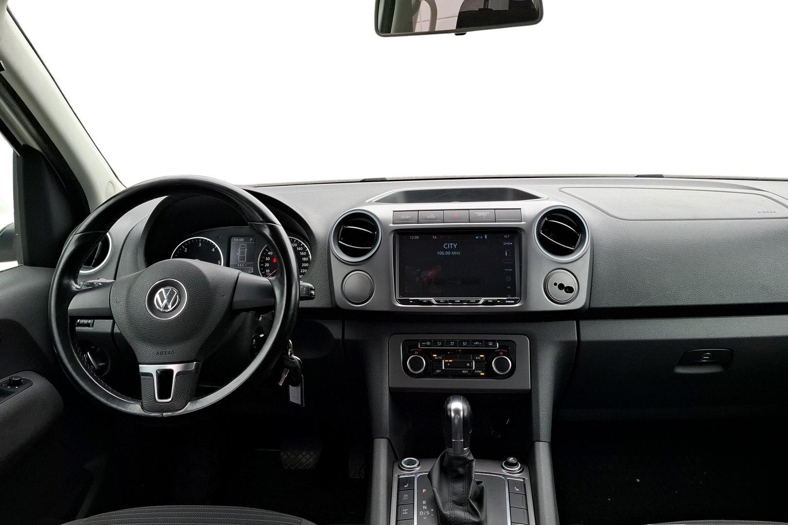 VOLKSWAGEN Amarok 2014