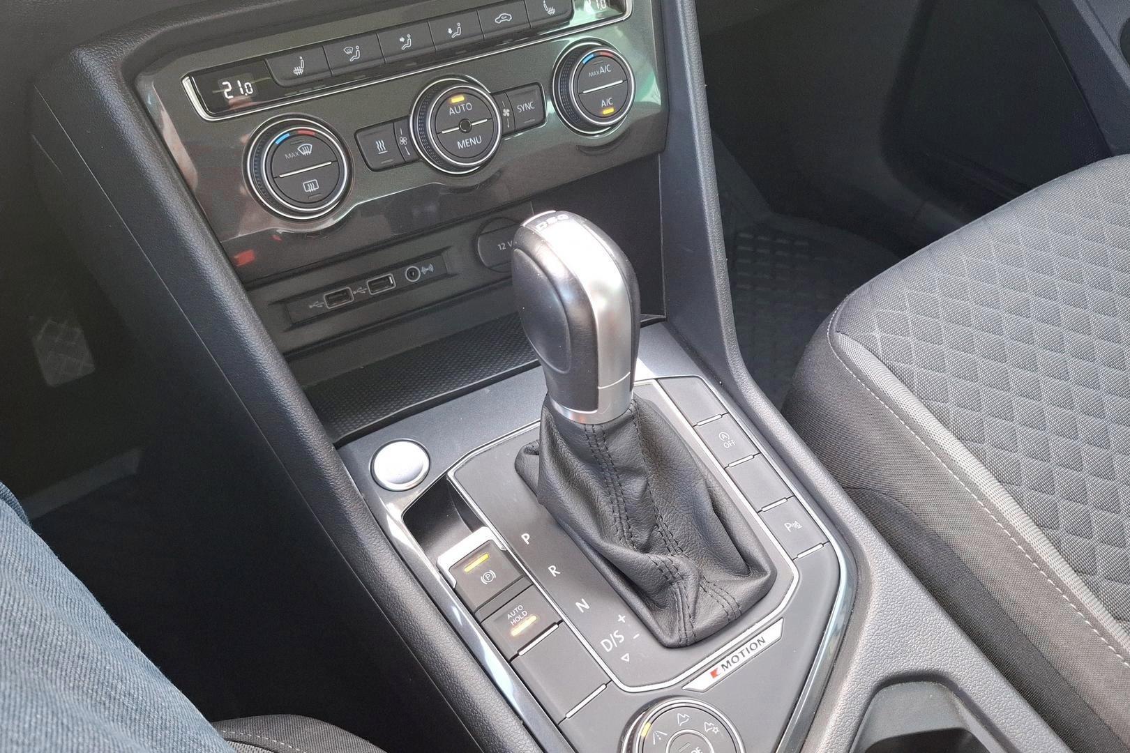 VOLKSWAGEN Tiguan 2018