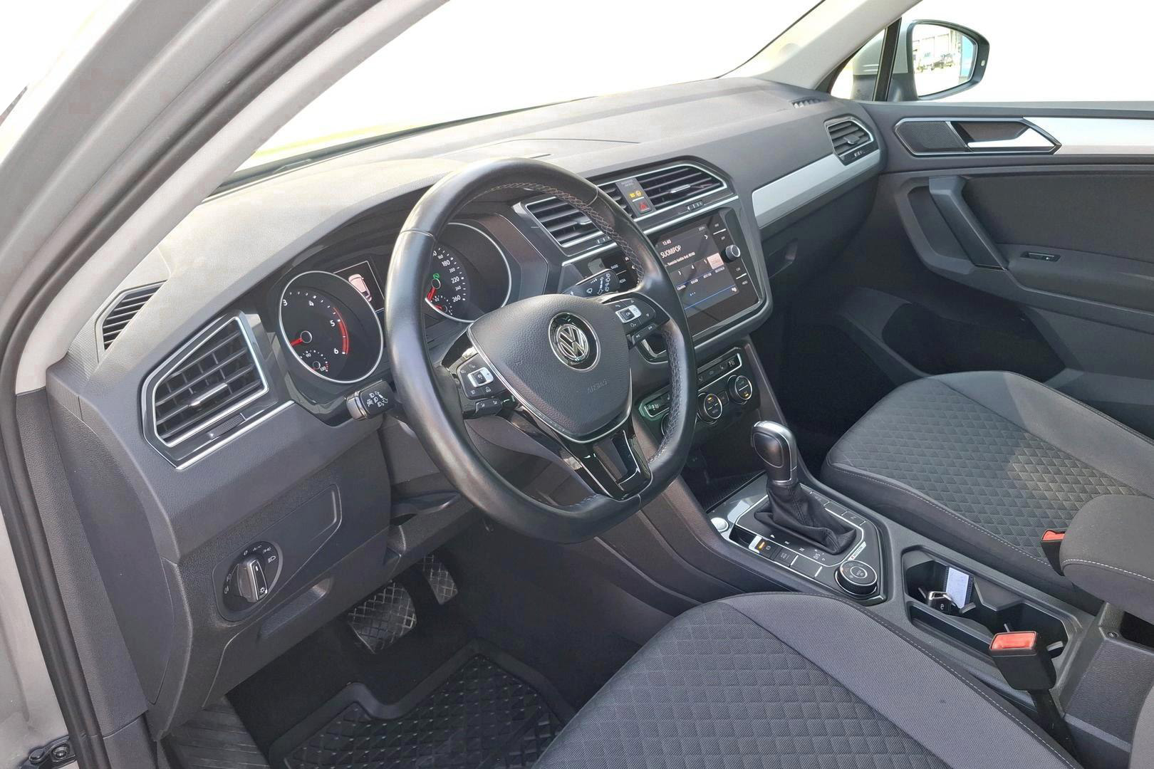 VOLKSWAGEN Tiguan 2018