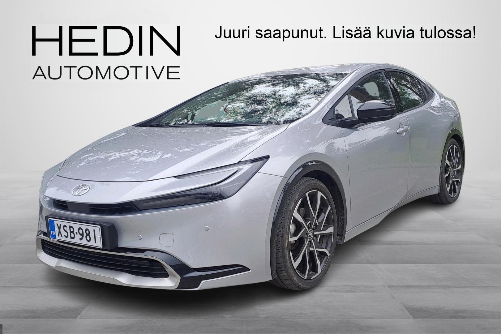 TOYOTA Prius Plug-in 2023