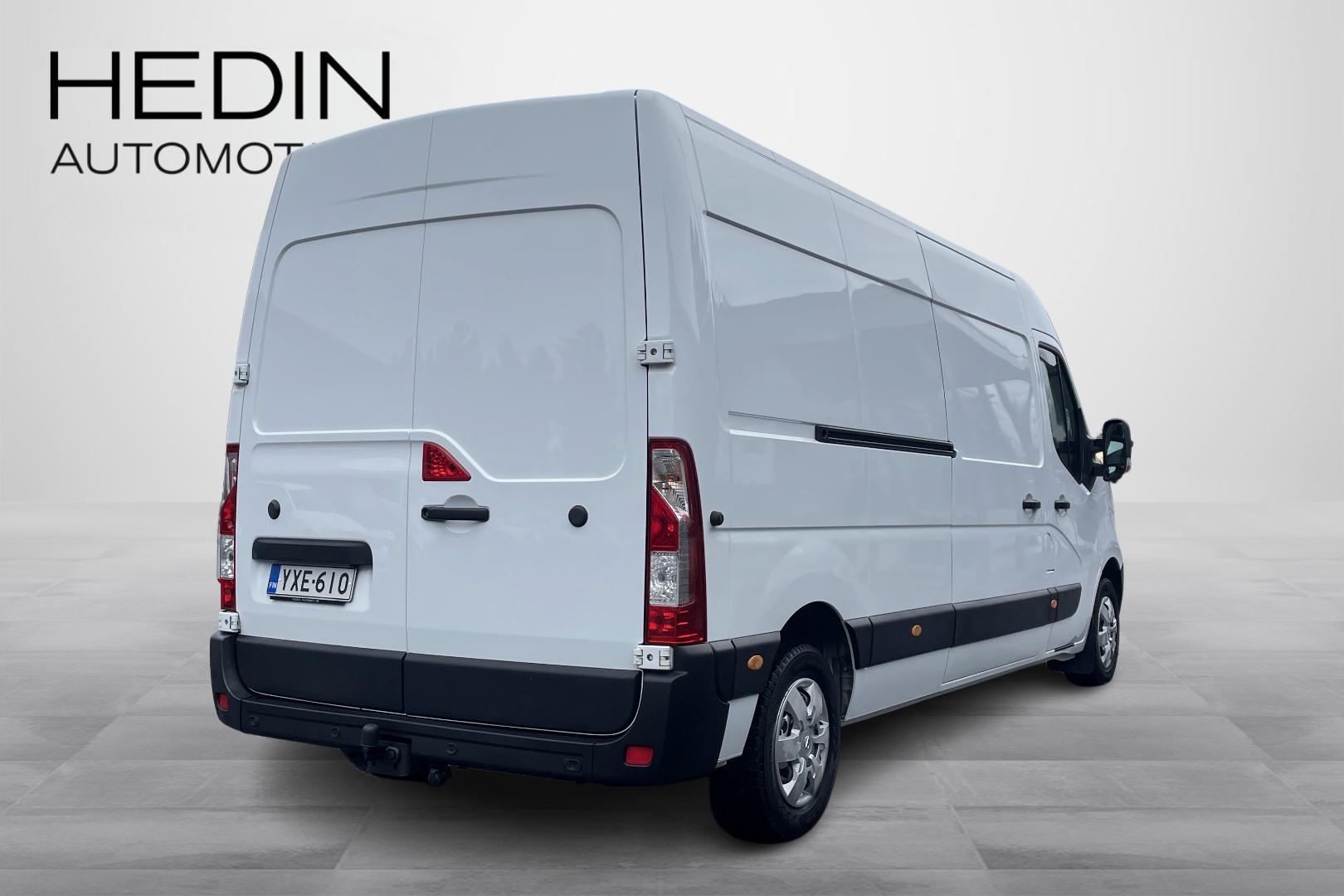Nissan NV400 2021