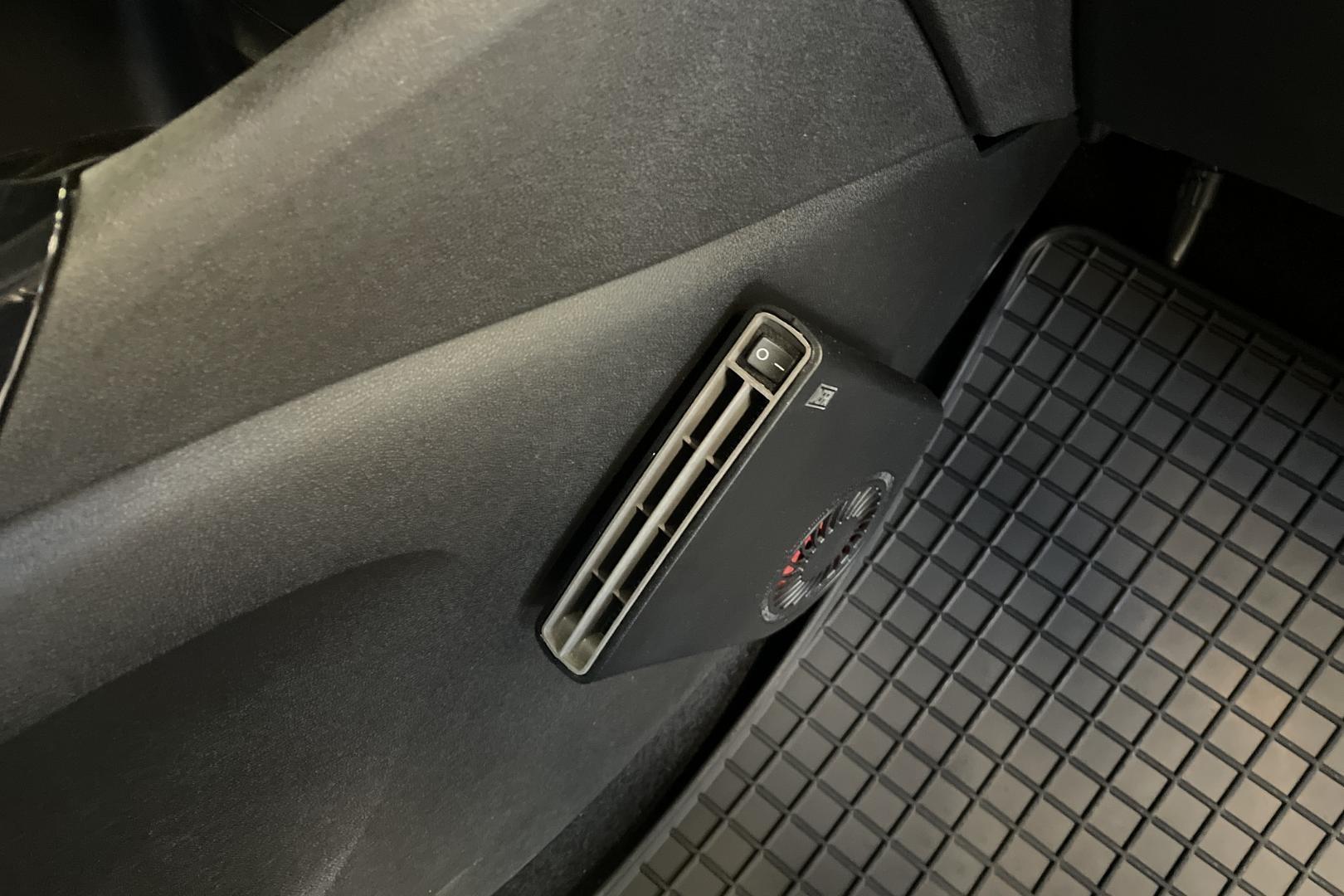 Opel Crossland X 2017